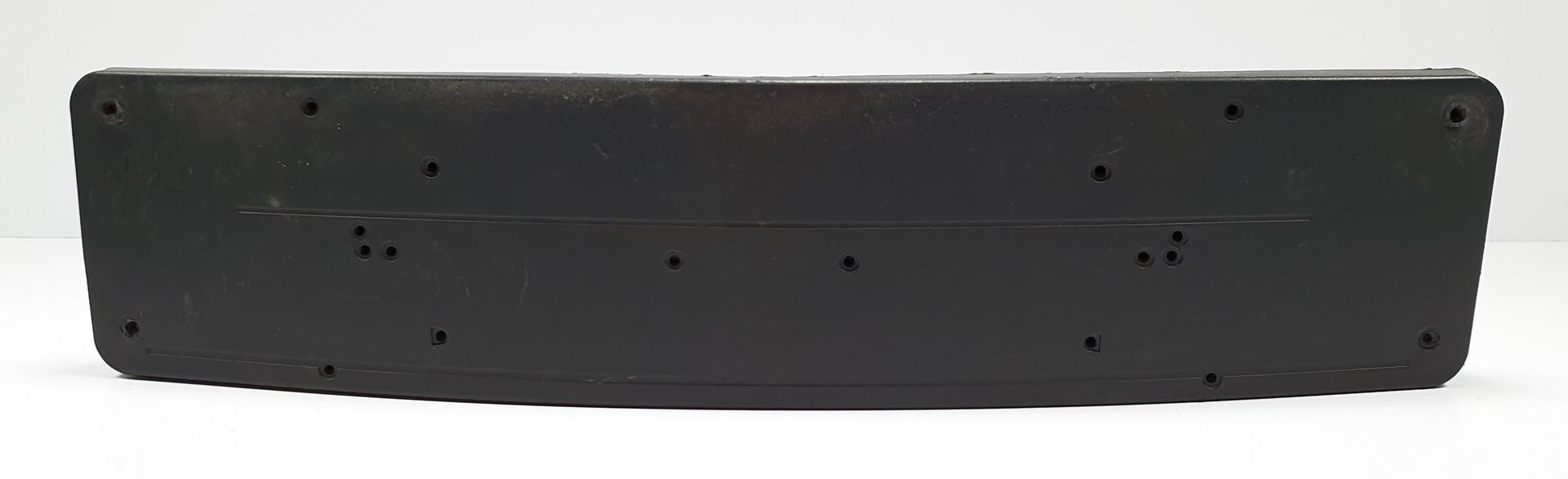 RAMKA TABLICY REJESTRACYJNEJ MERCEDES W207