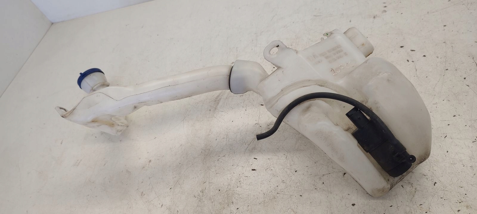 Behälter Spritzdüse Behälter Peugeot 207 CC
