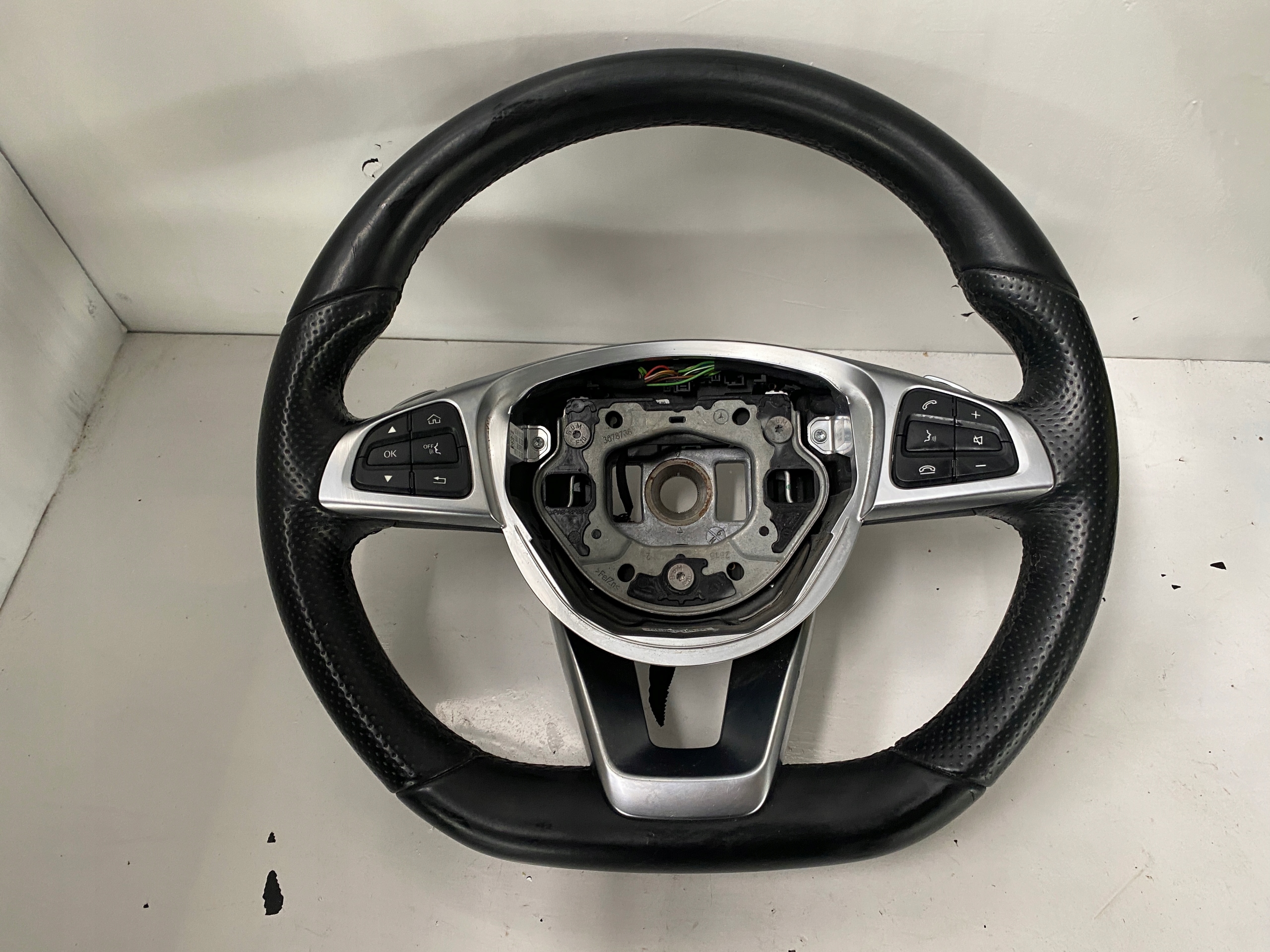 MERCEDES CLS W218 KIEROWNICA SKÓRA MULTIFUNKCJA