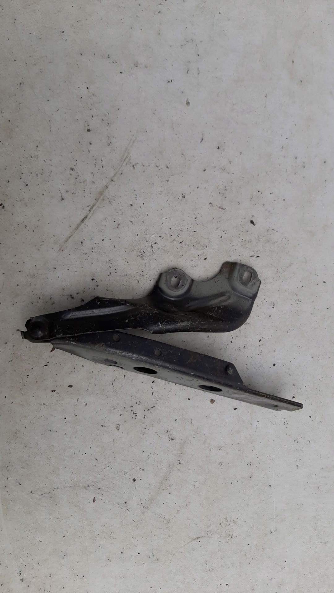 AUDI A7 C7 4G8 hinge bonnets left