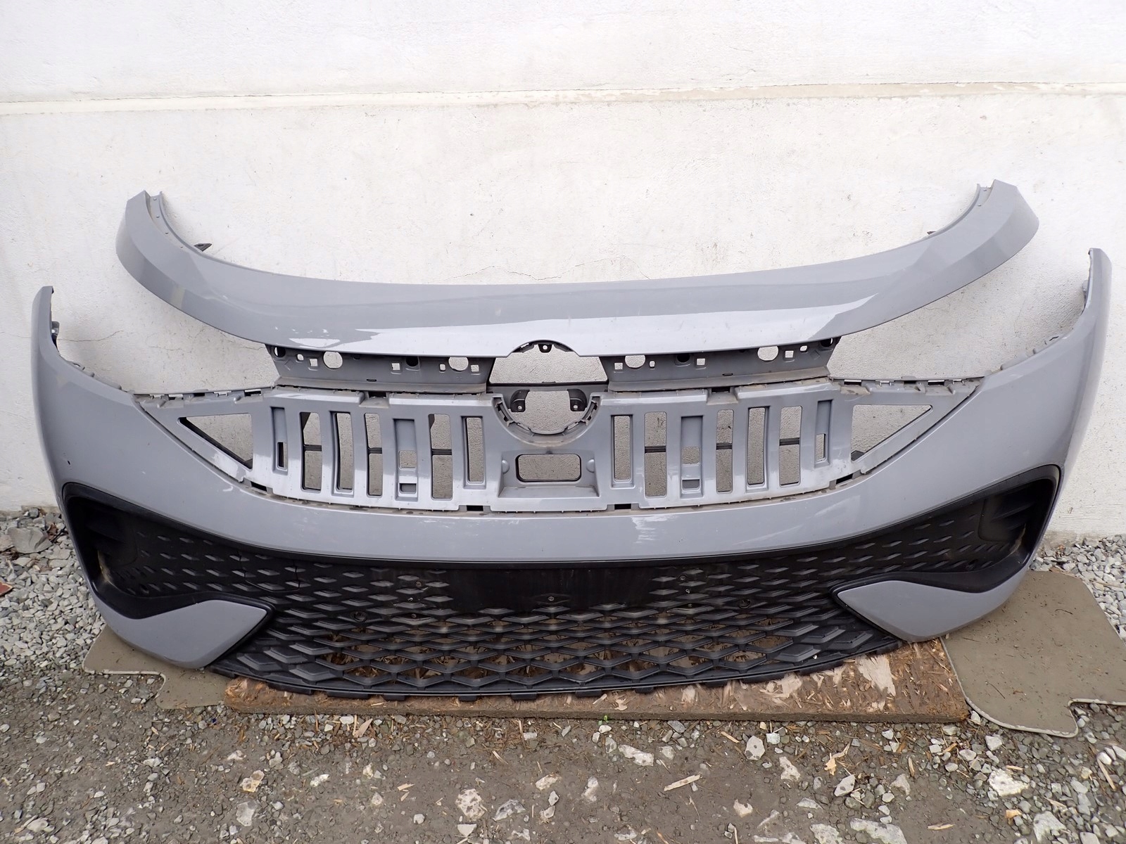 nárazník předek přední VW VOLKSWAGEN ID5 ID.5 E39 21- 11E807221