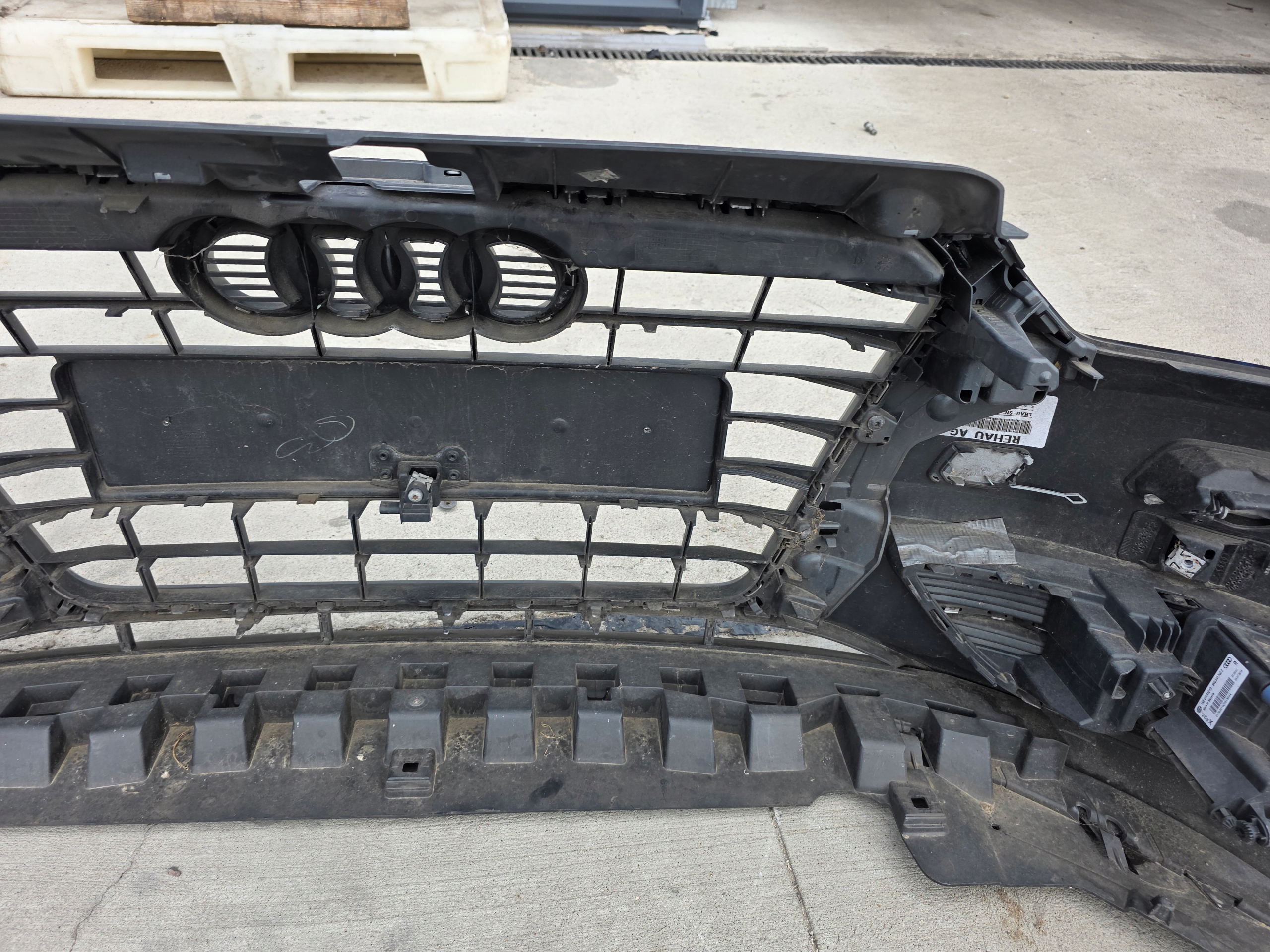 bumper front complete AUDI A3 8V 3-door SPORTBACK LY9T 2011-2016 !!!