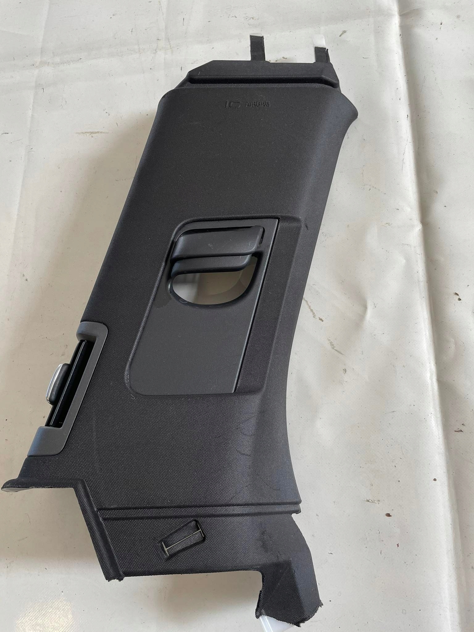 VOLVO XC90 II КРИШКА БАГАЖНИКА ЛІВА ЗАДНЯ 31363588