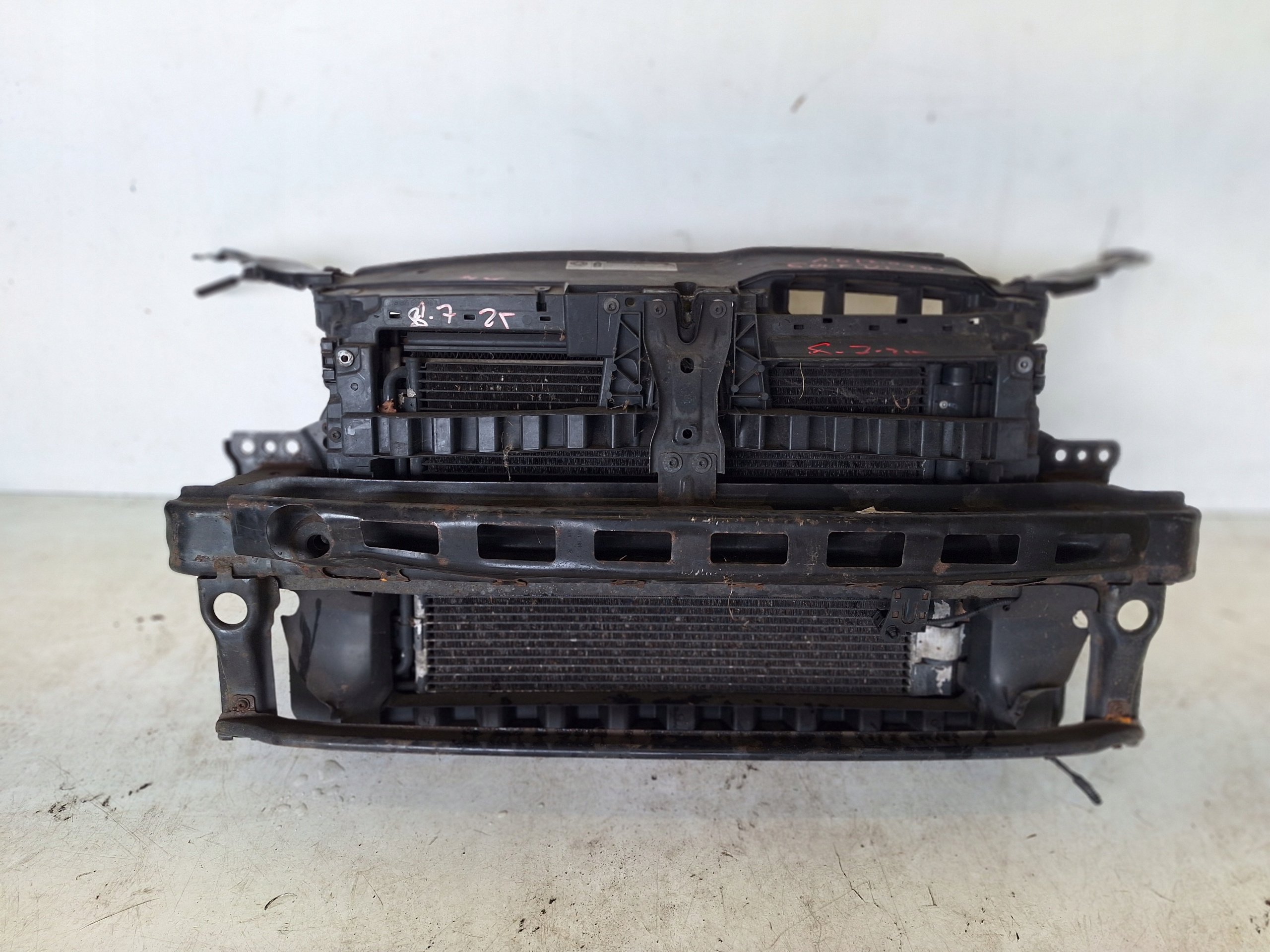 VOLKSWAGEN GOLF VI 08-13 support panel for radiators 1.6 / 2.0 TDI