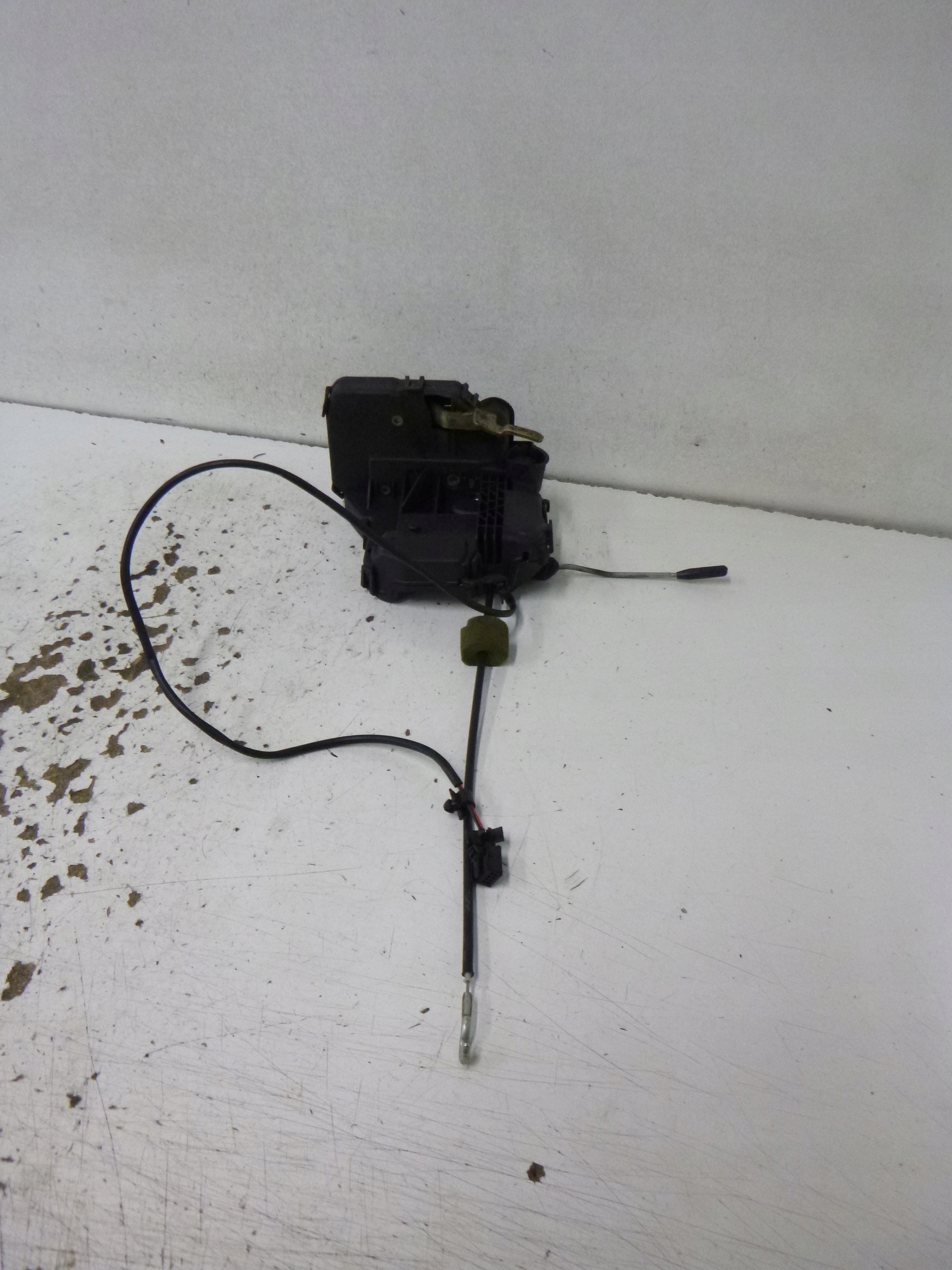 lock door front right MERCEDES E KLASA W211 2002-2006