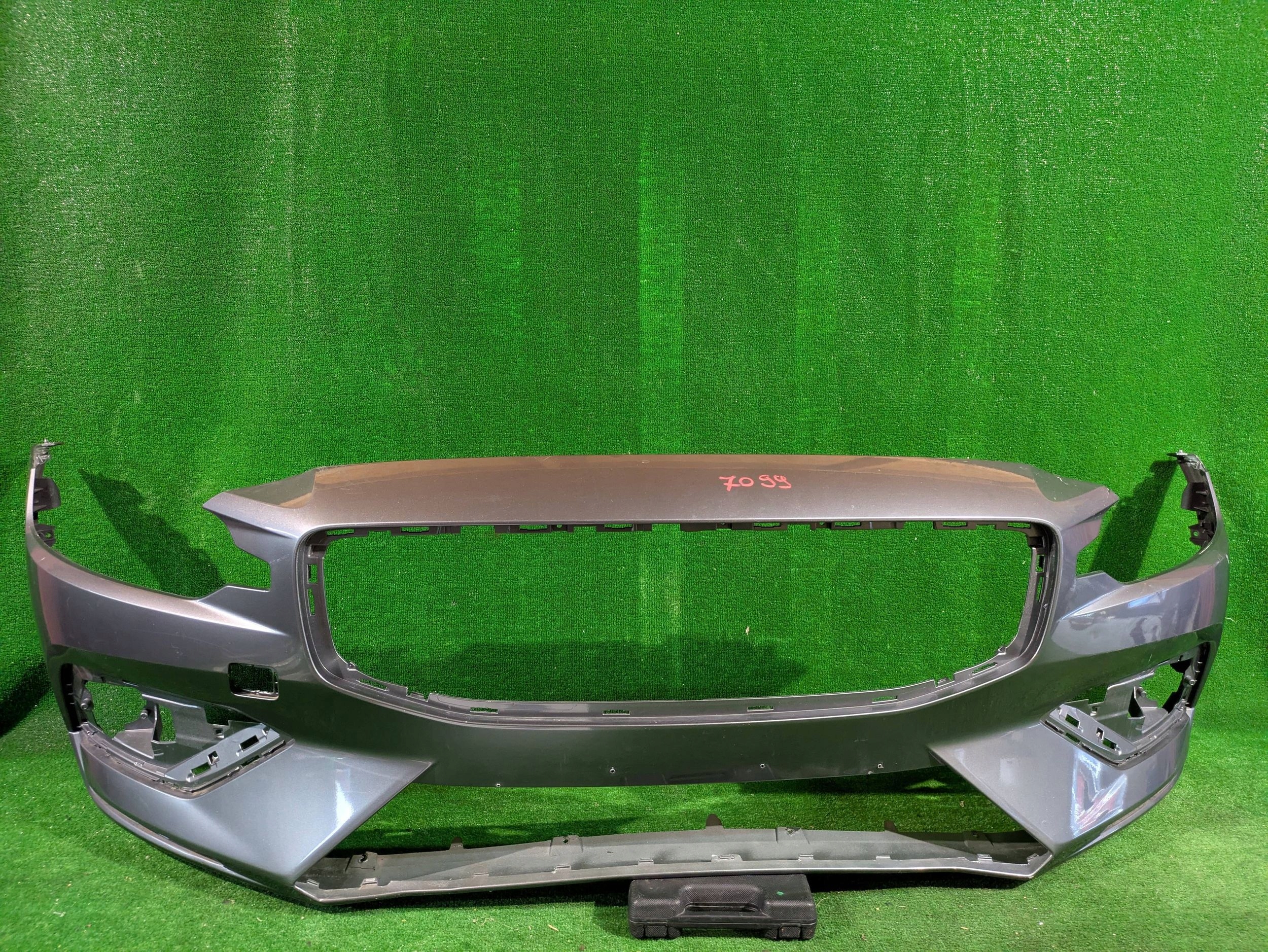 front bumper front VOLVO S60 III V60 II 18- NR.Z7099