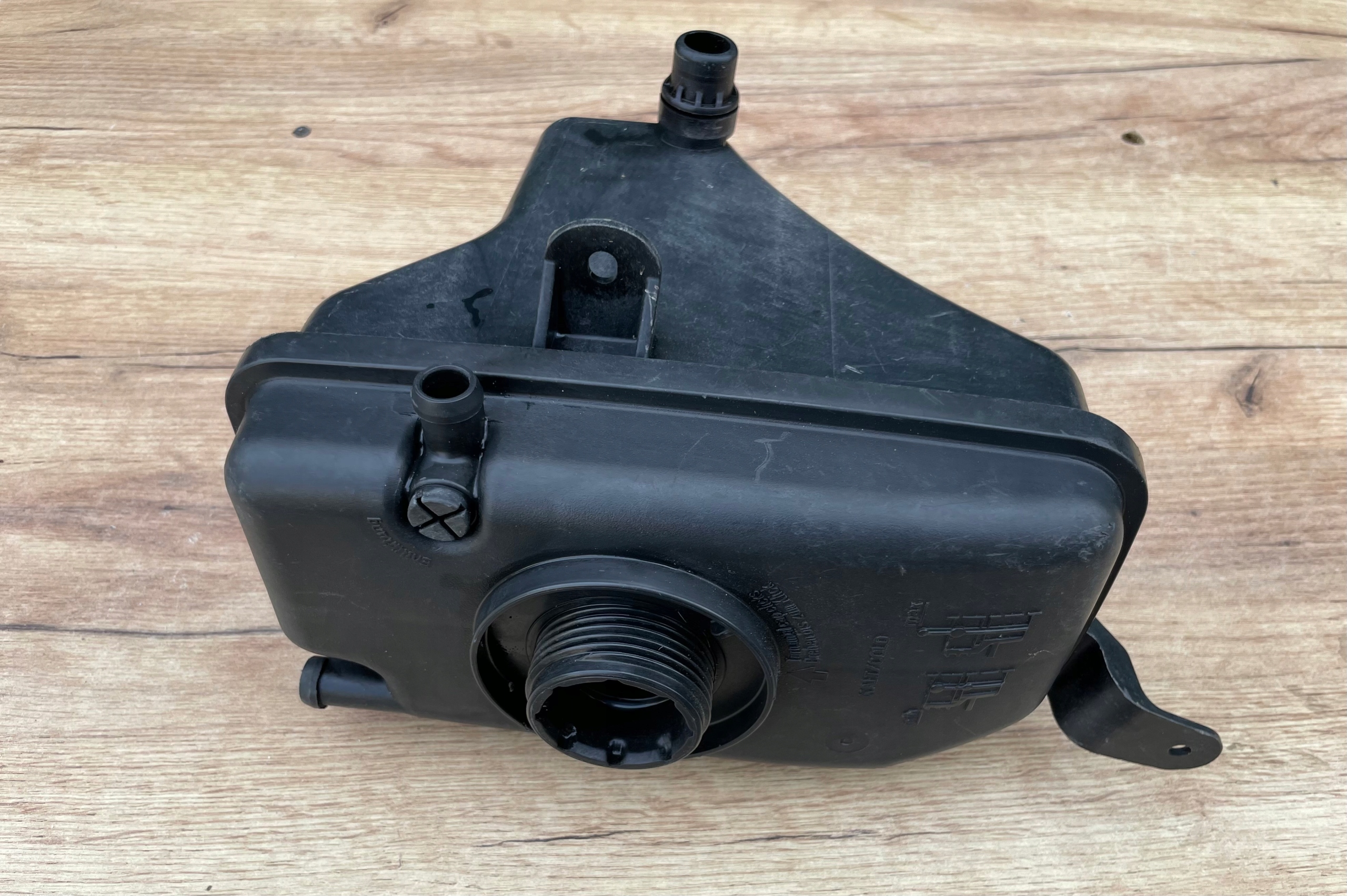 water tank BMW M3 E90 E92 E93 2283500