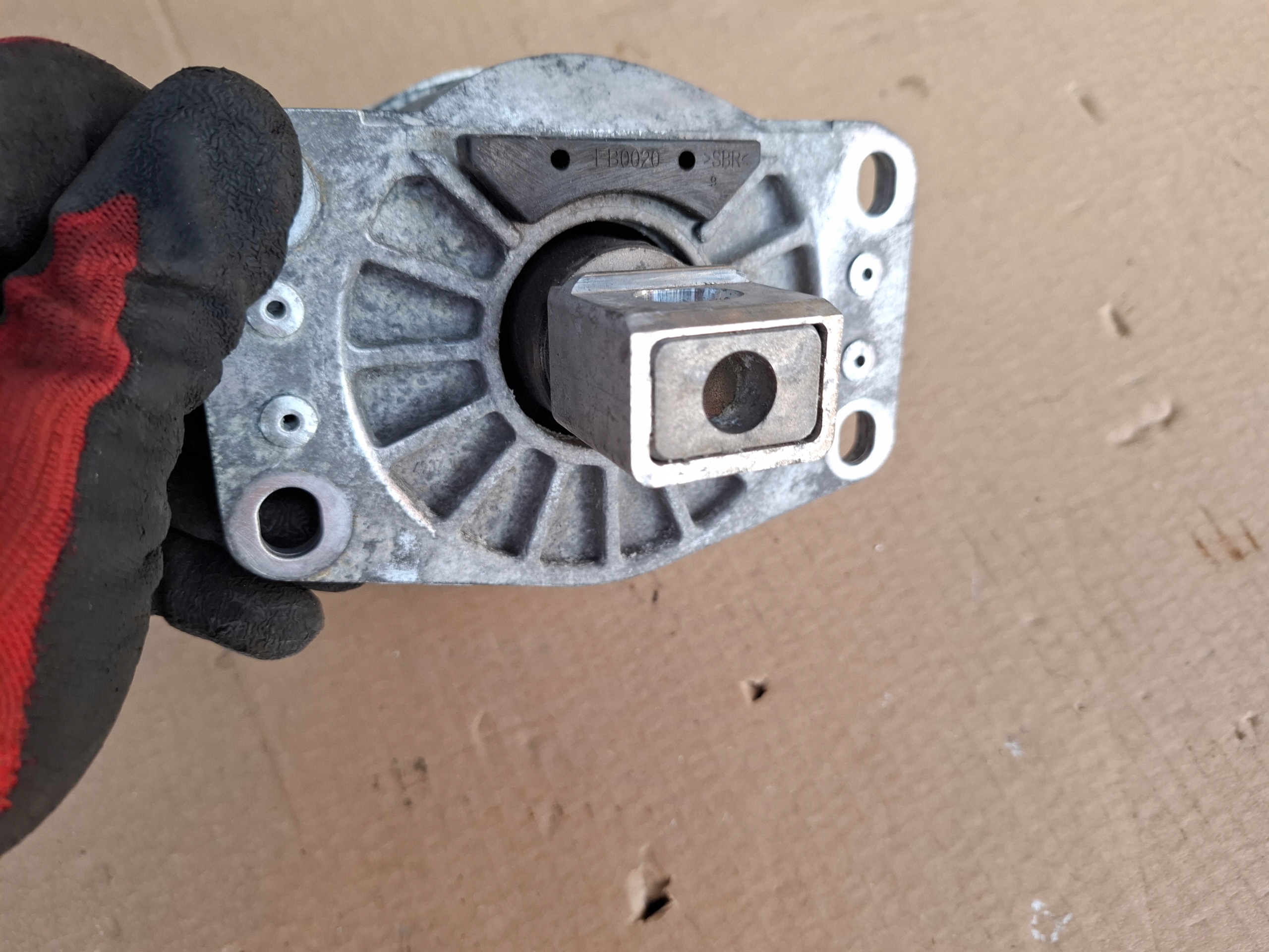 PORSCHE CARRERA 911 992 992199384A engine mount HYDRO MOUNTING
