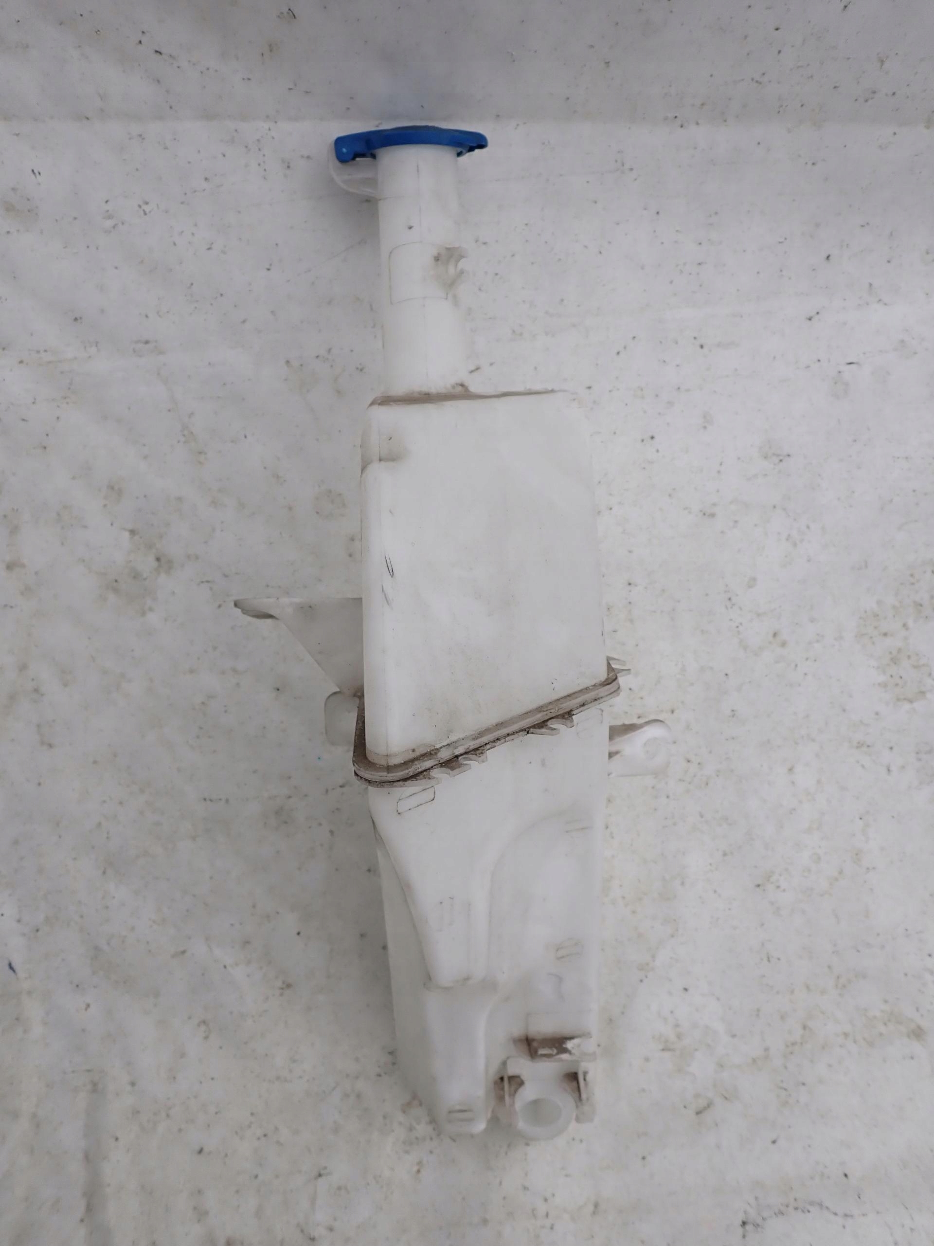 KIA VENGA HYUNDAI IX20 09- tank washer