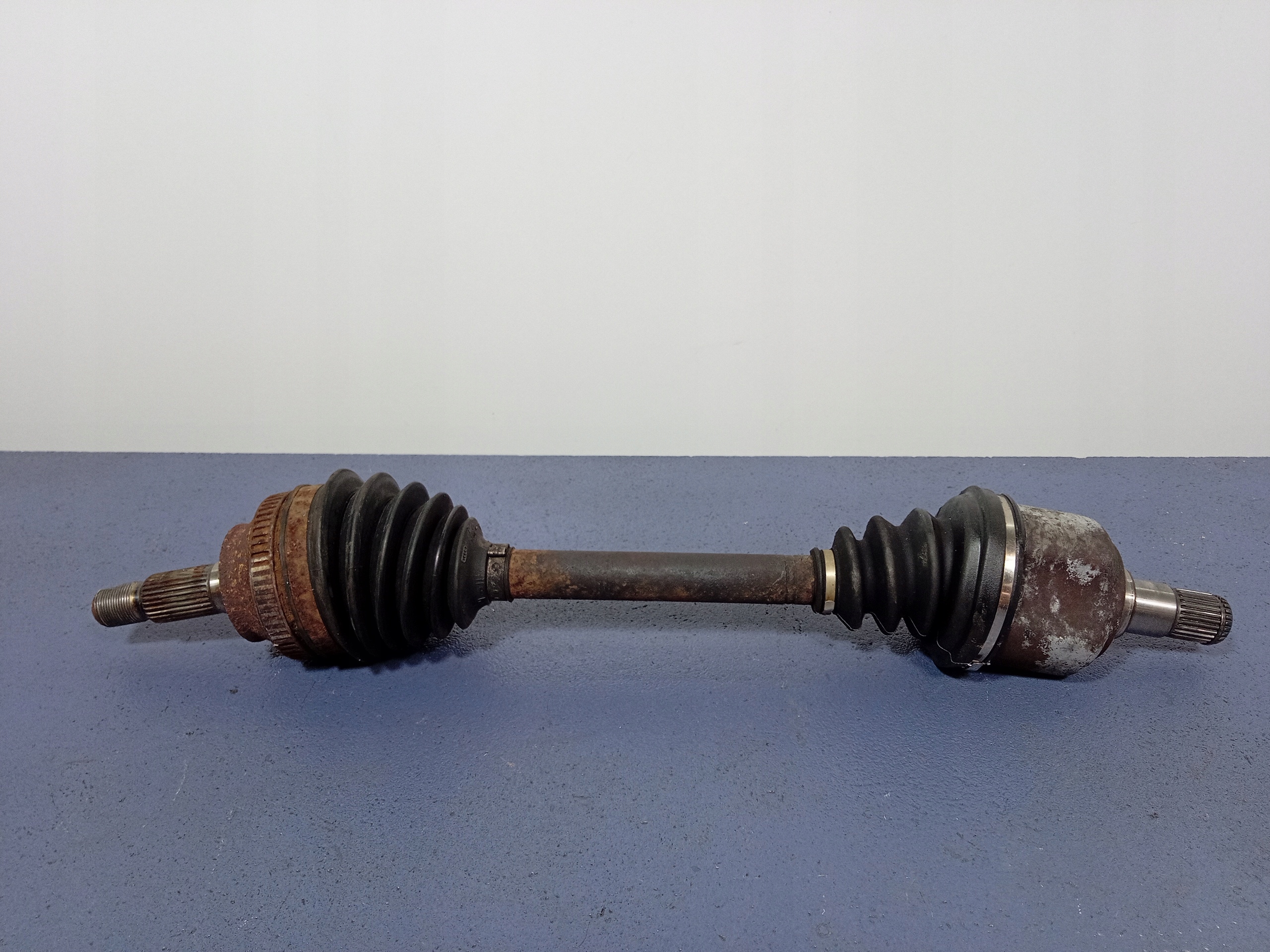 LAND ROVER FREELANDER И 1.8 16V ПОЛУОСЬ ЛЕВЫЙ ПЕРЕДНИЙ