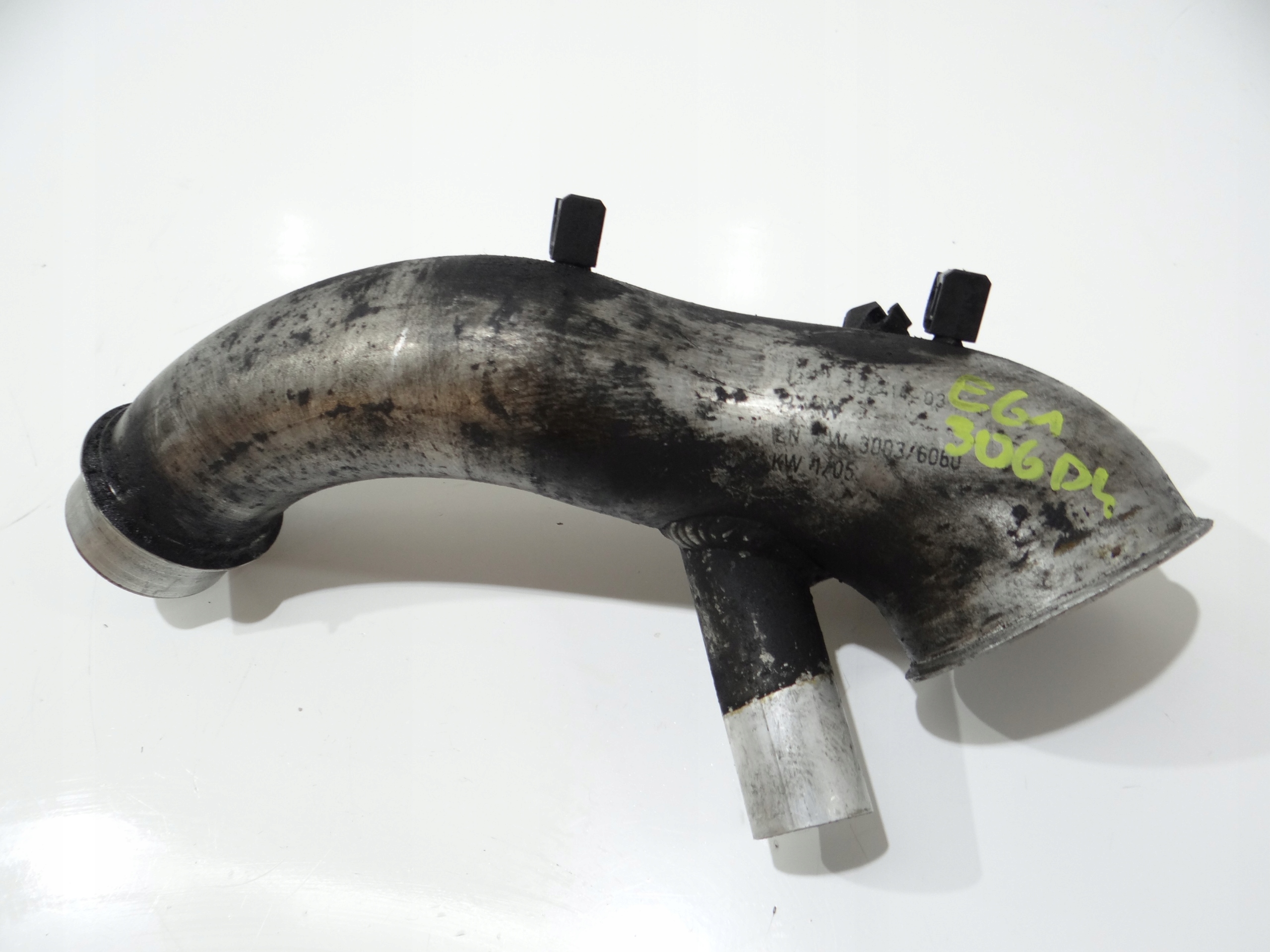 vedení hadice vzduchový BMW E60 E61 306D4 7792414