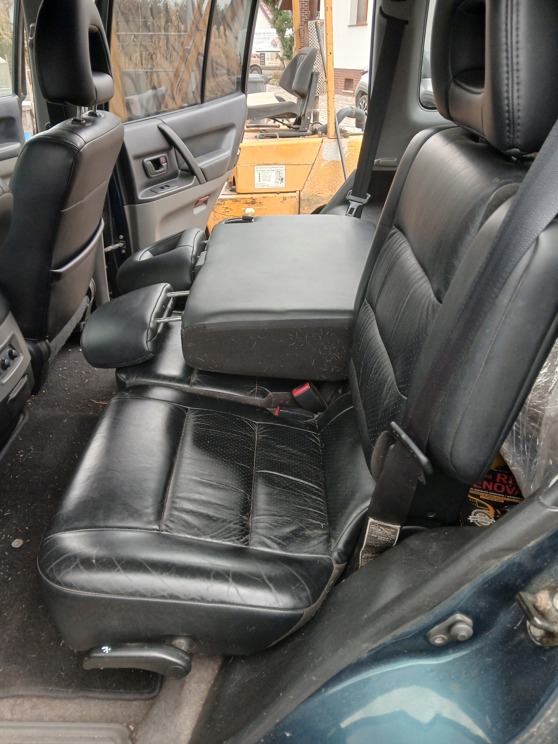 Pajero III 5d кресла , черные , комплект