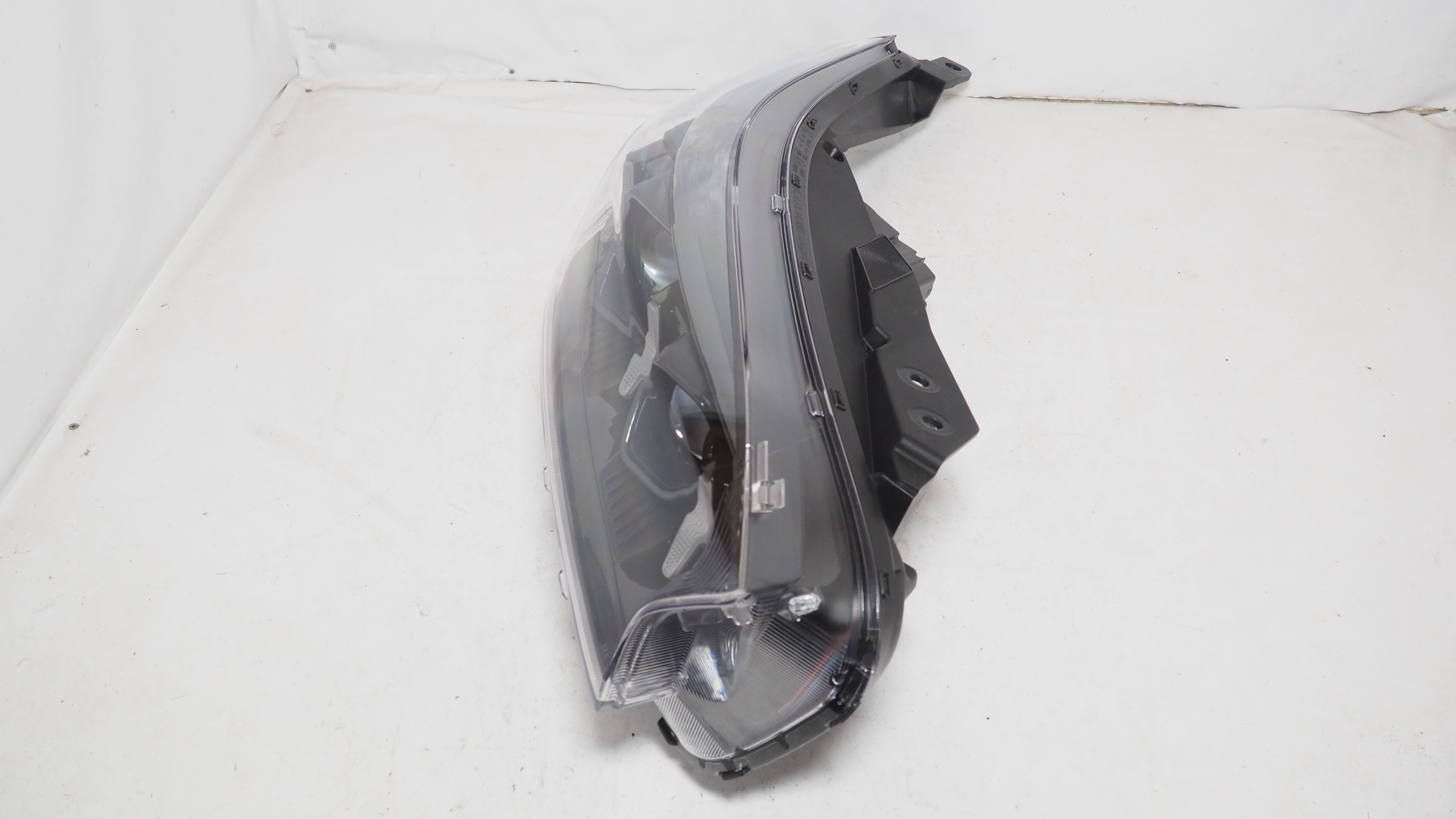 Kia X Ceed lift light Full Led right front 92102J7850