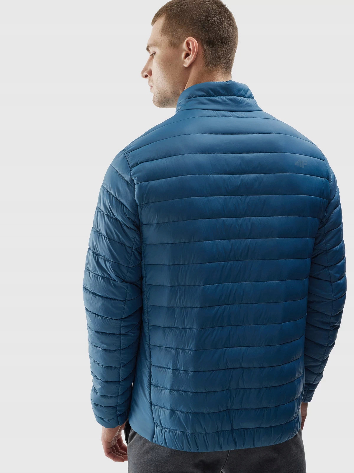 4F KURTKA MĘSKA JESIENNO-WIOSENNA PRZEJŚCIOWA PUCHOWA PIKOWANA Kolor niebieski