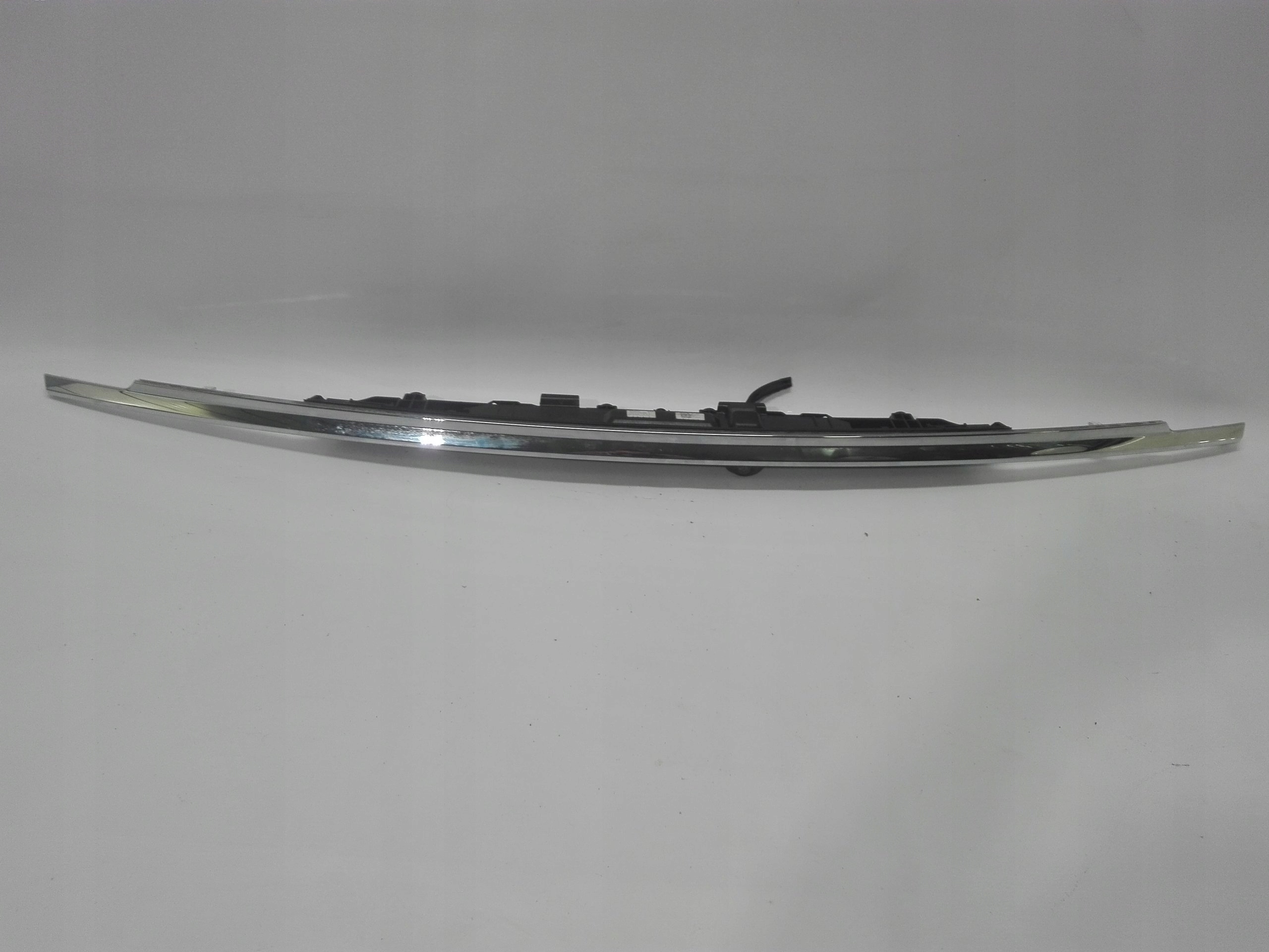 LISTWA TYLNEJ KLAPY Z KAMERĄ BMW SERII 7 G12 G11 Typ samochodu Samochody osobowe