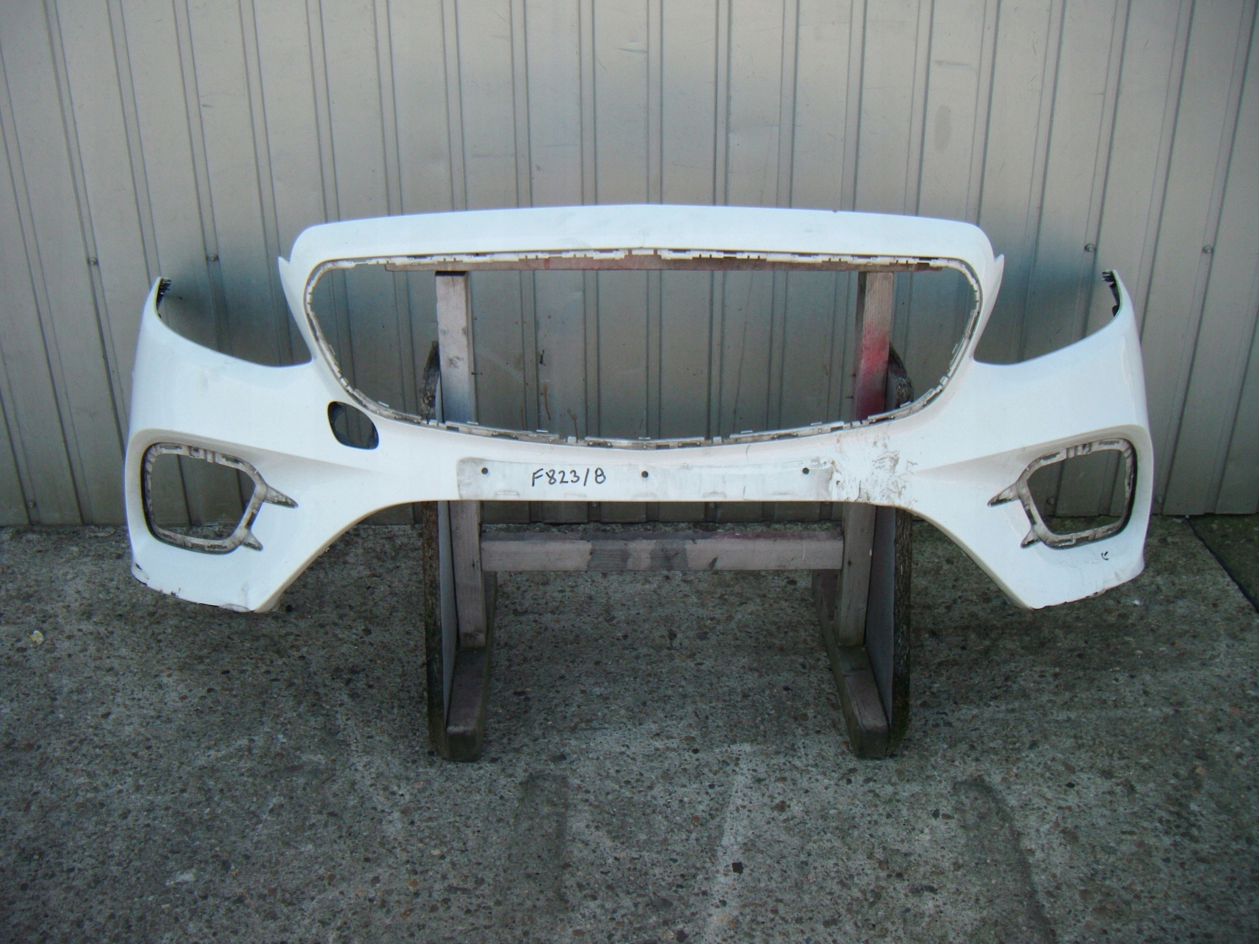 MERCEDES W238 E KLASA COUPE AMG ZDERZAK PRZÓD