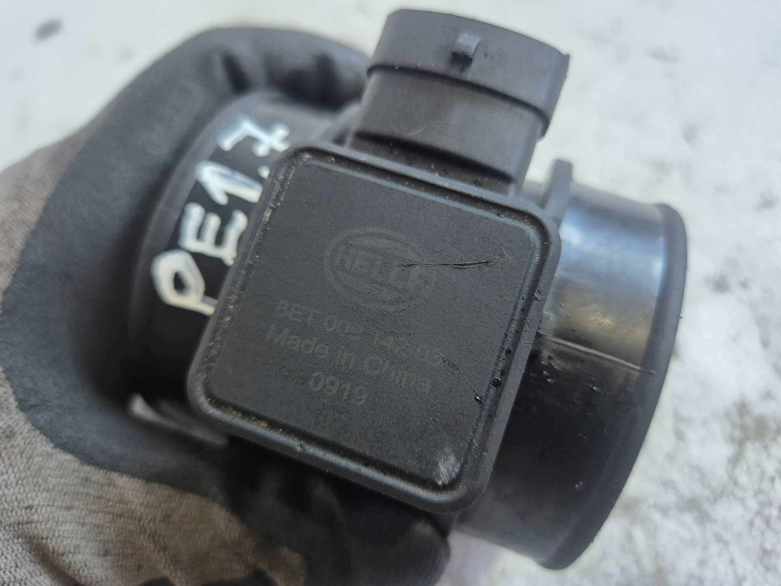 flow meter 8ET009142-03 Opel Omega B Zafira Meriva 2.2
