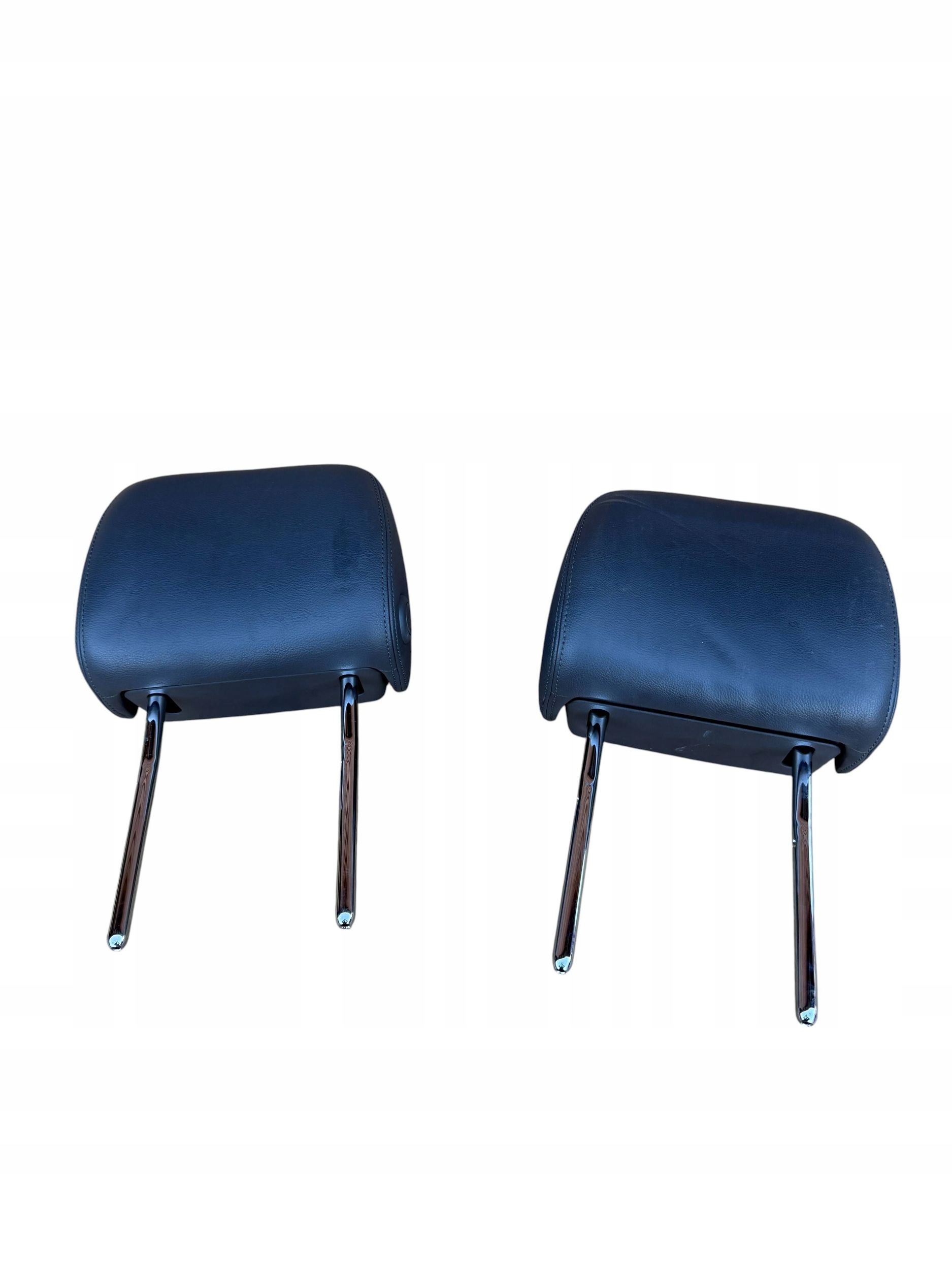 Zagłówki przednie Volkswagen Touran II skóra regulowane