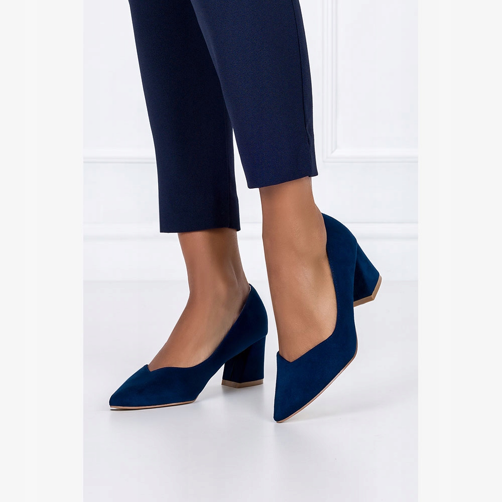 CZÓŁENKA DAMSKIE NA STABILNYM OBCASIE SŁUPKU SZPIC WKŁADKA SKÓRA NEW r 40 Marka Casu