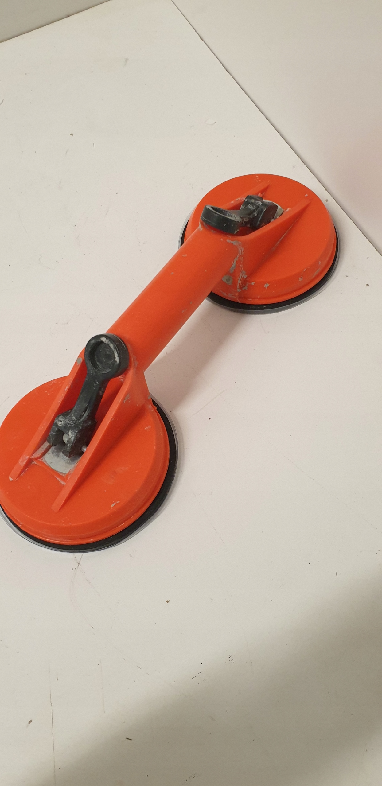 UCHWYT Z PRZYSSAWKA O UDZWIGU 100KG INCUTEX Brand other