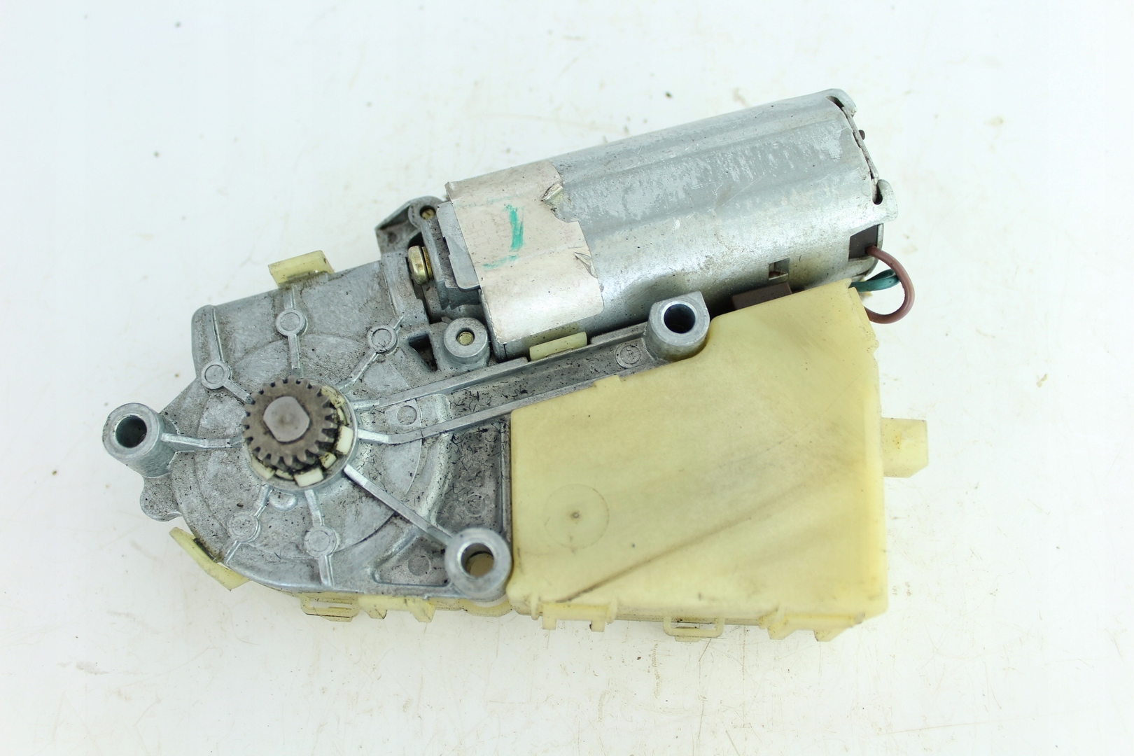 Motor Wischer BMW 3 E36 heck 67.618369227 BMW