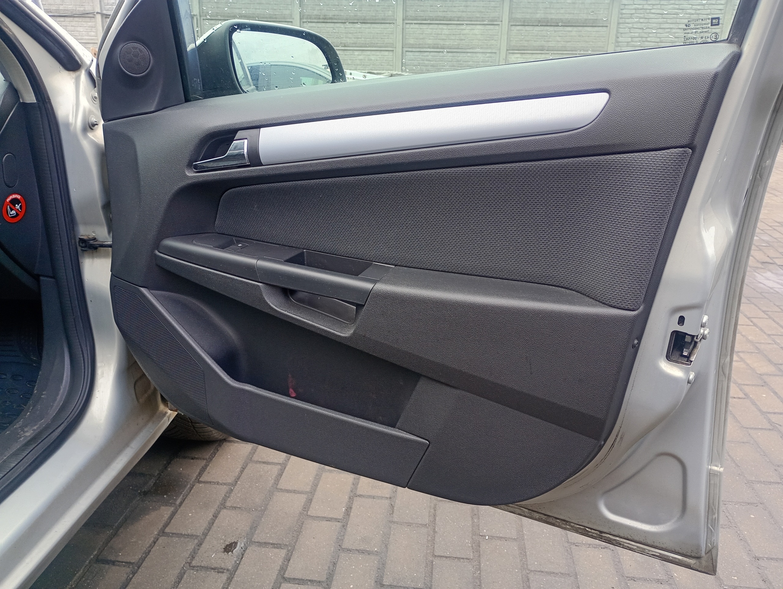 mechanism of the lowering window regulator right front Opel Astra H 04-10