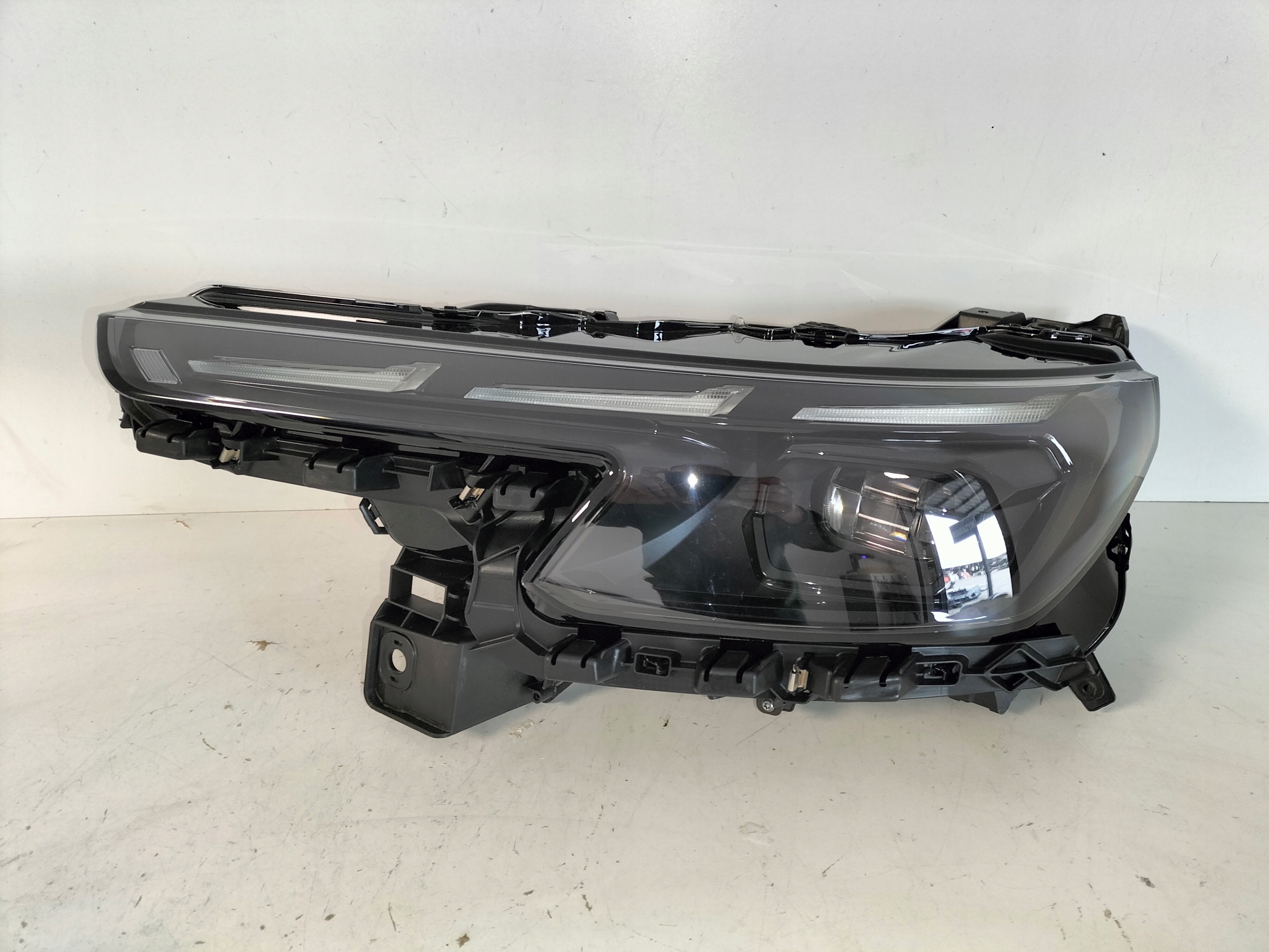 light front reflektor left ALFA ROMEO MILANO JUNIOR 24- FULL LED