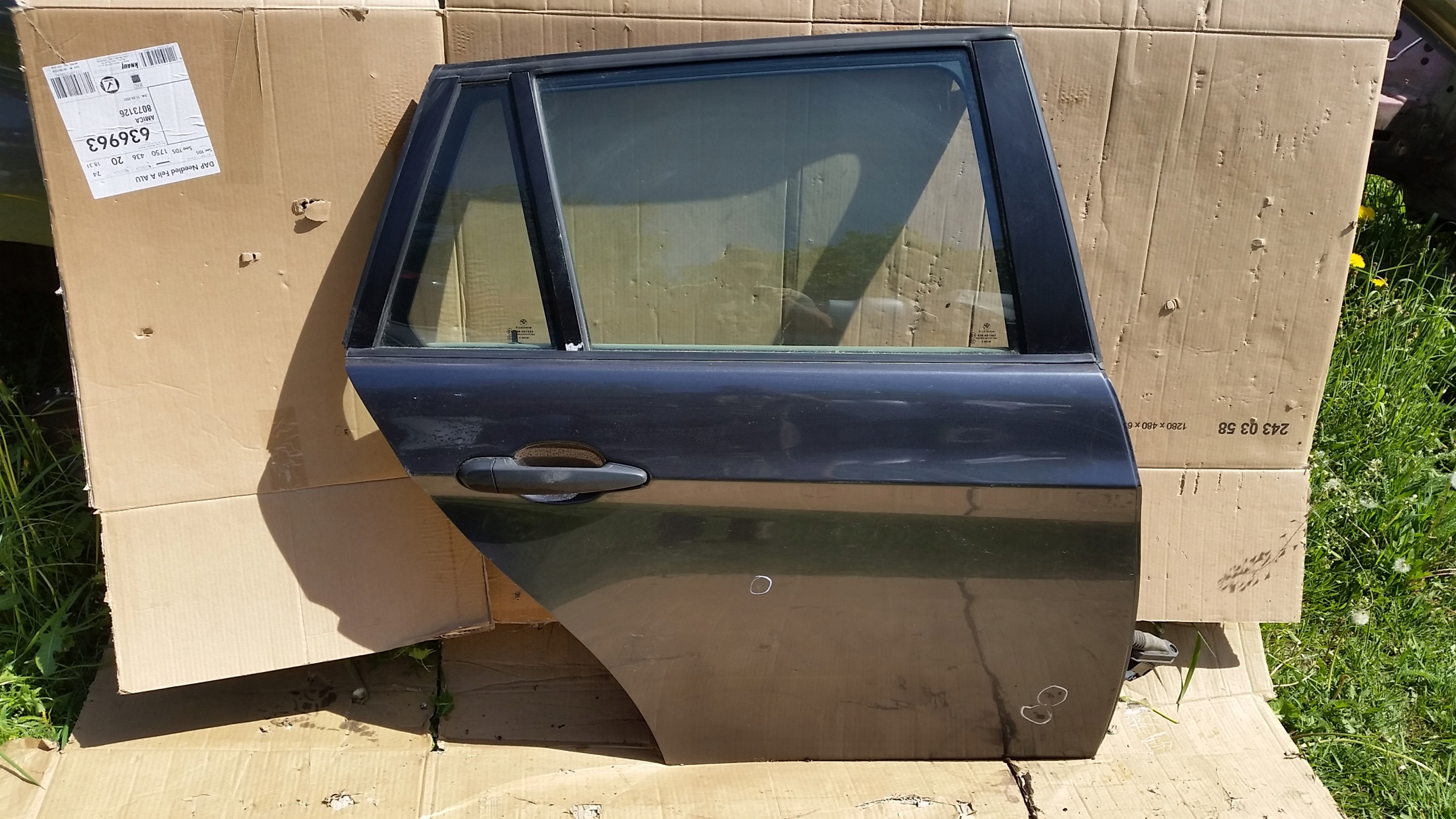 7060200 - Дверь П / Л зд BMW E90 E91 05-12R