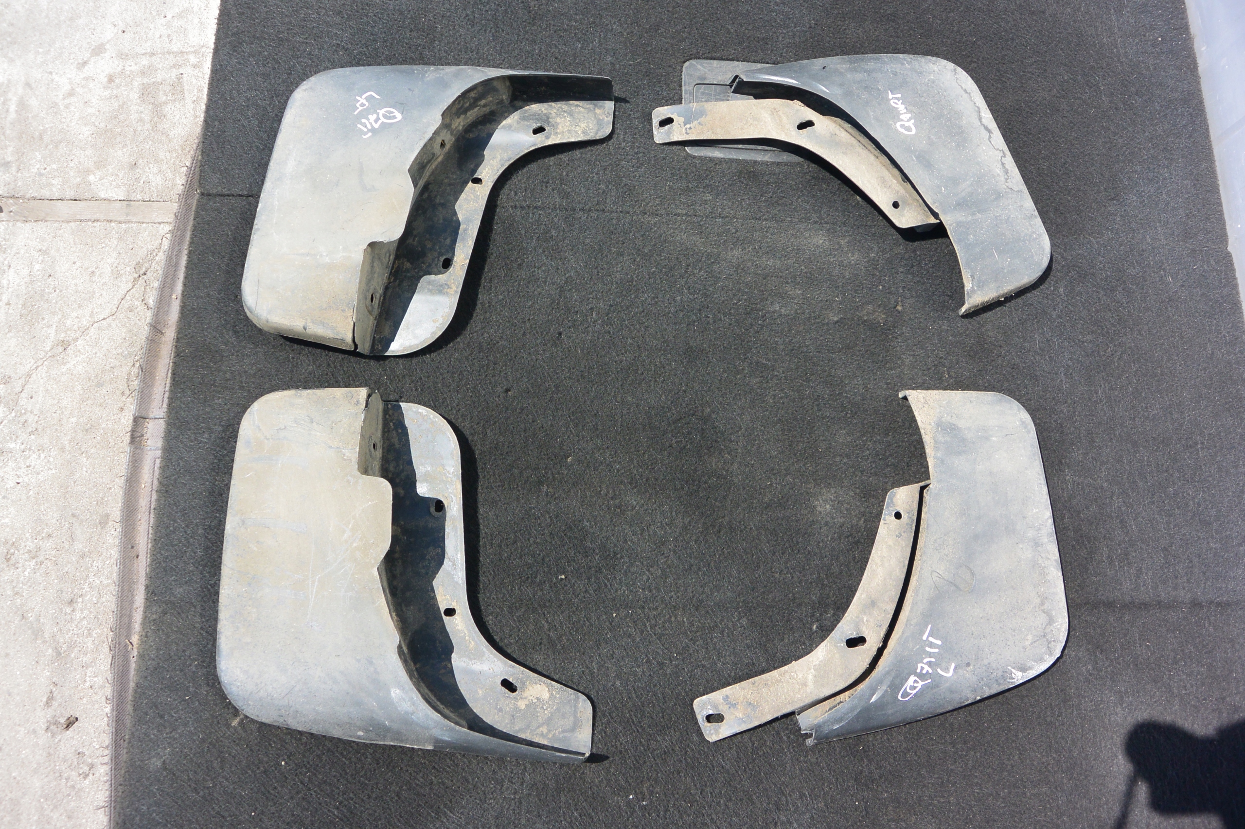 CHLAPACZ PRAWY LEWY PRZÓD TYŁ AUDI Q7 4L KPL