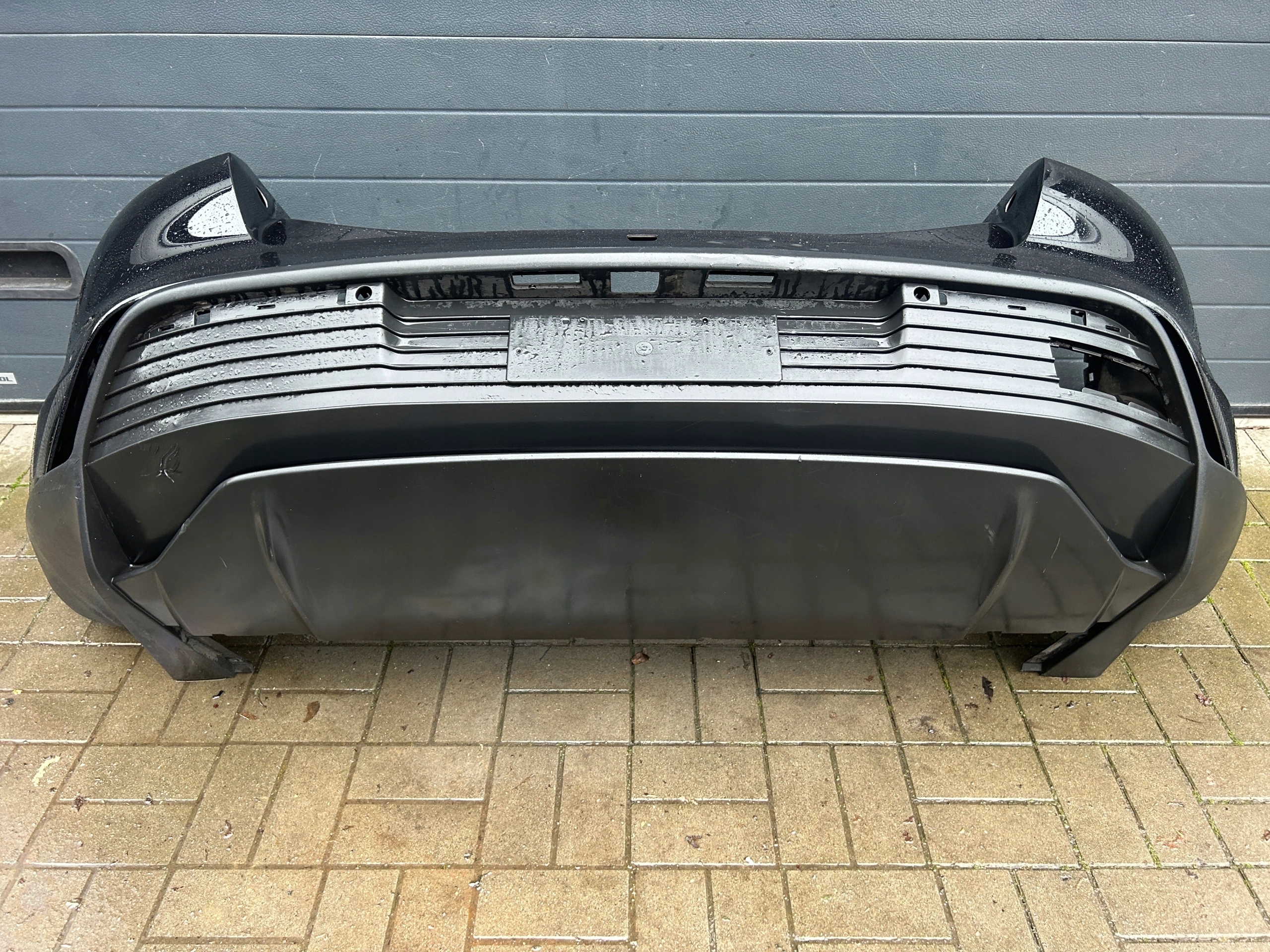 Porsche 9J Taycan bumper rear part rear 9J1807983F