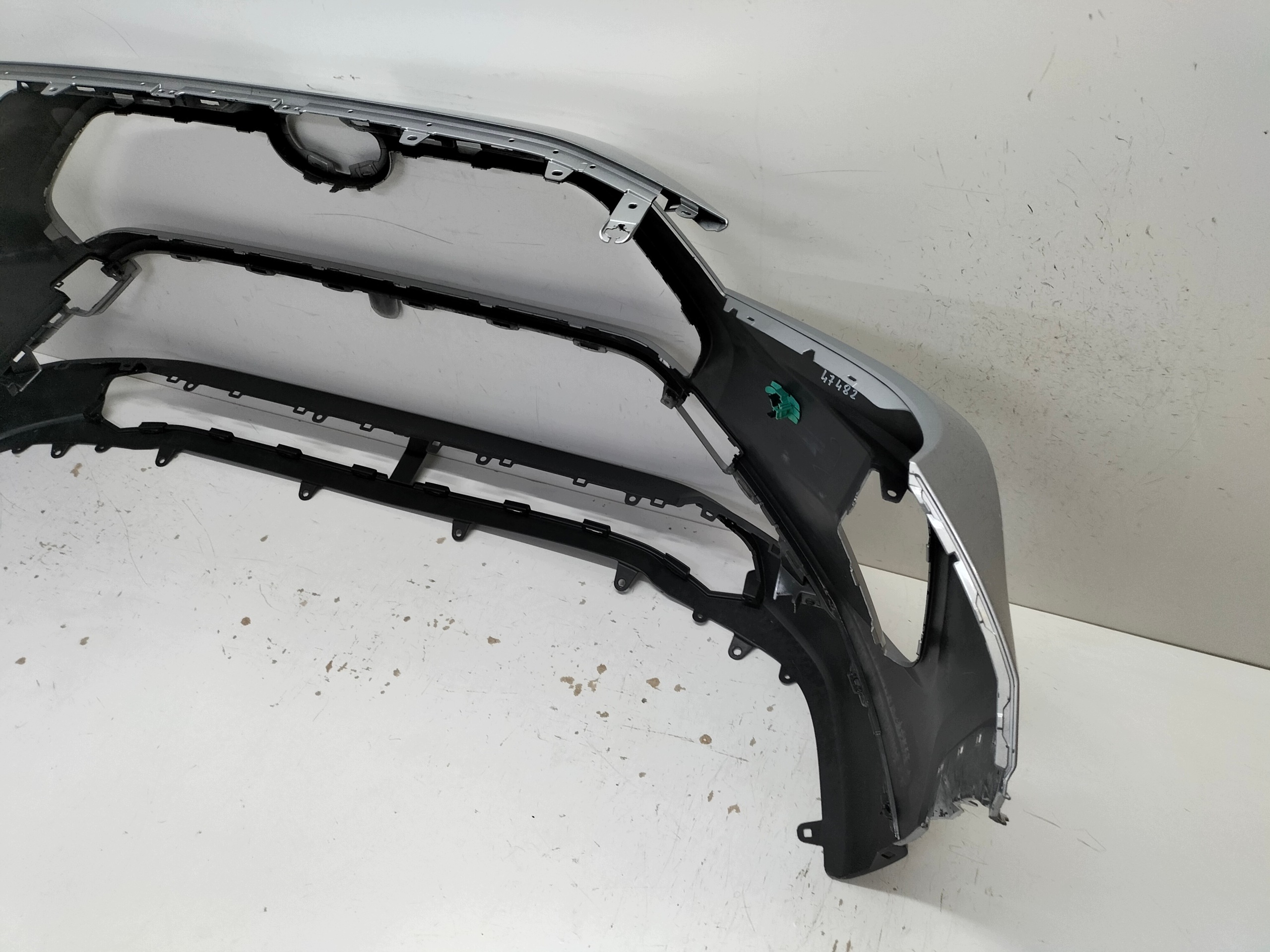 front bumper front TOYOTA RAV4 RAV-4 V 18