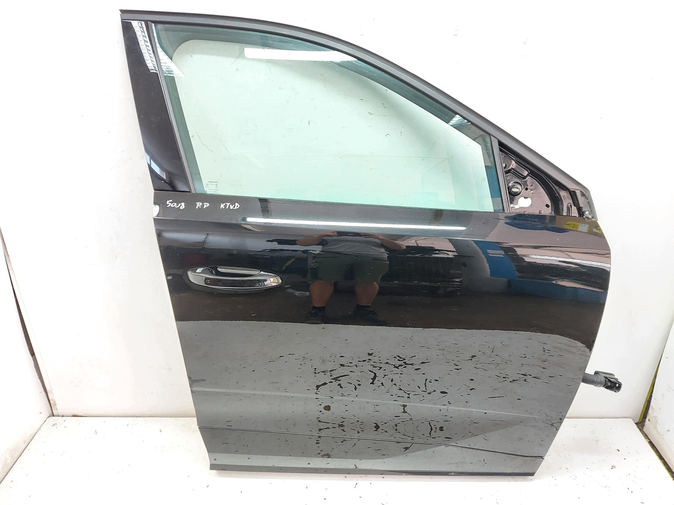 Peugeot 5008 III E5008 door right front front black, ktvd