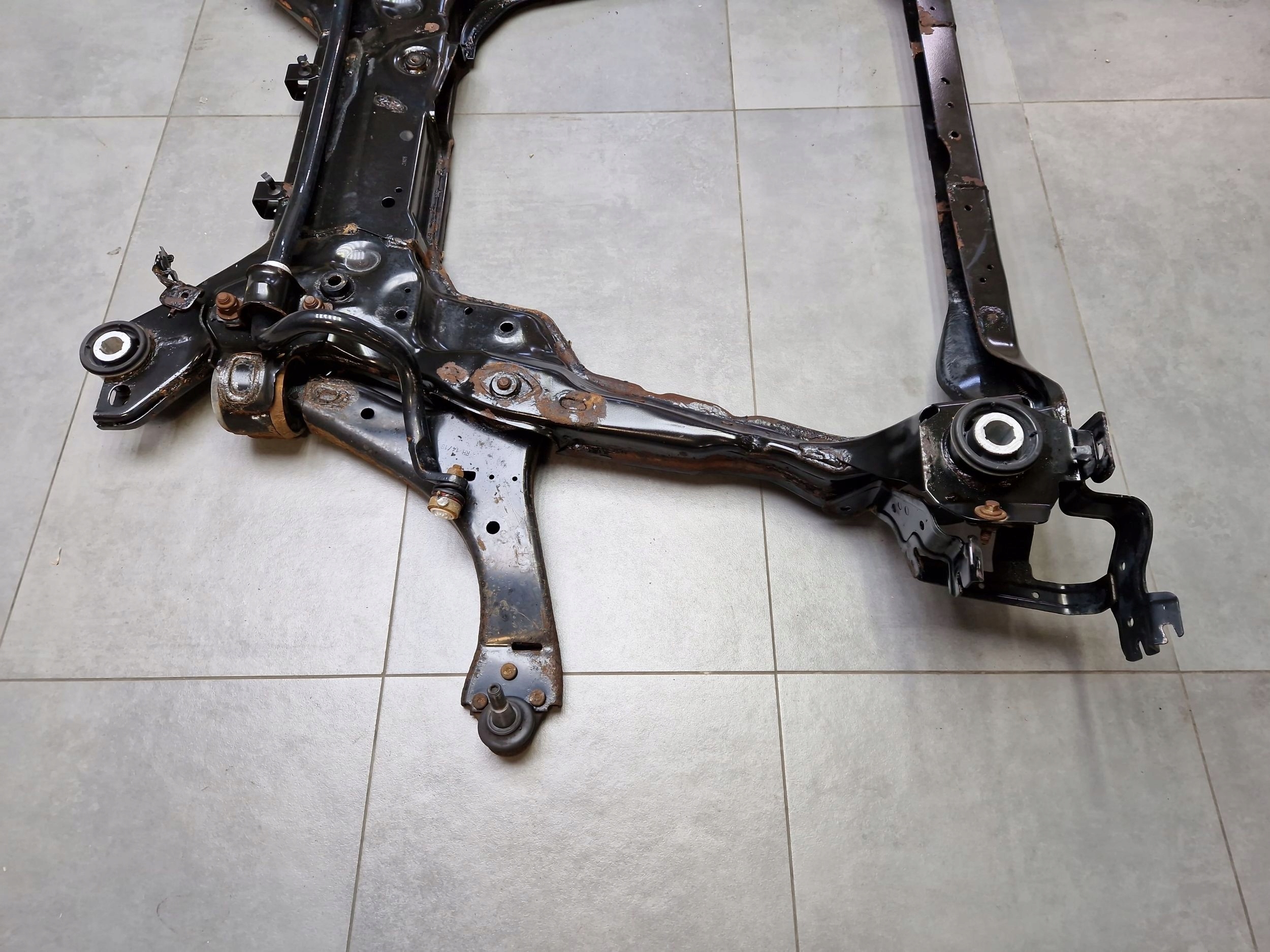 Ford Mondeo MK4 IV axle beam front axle beam subframe 6G9N5000ER
