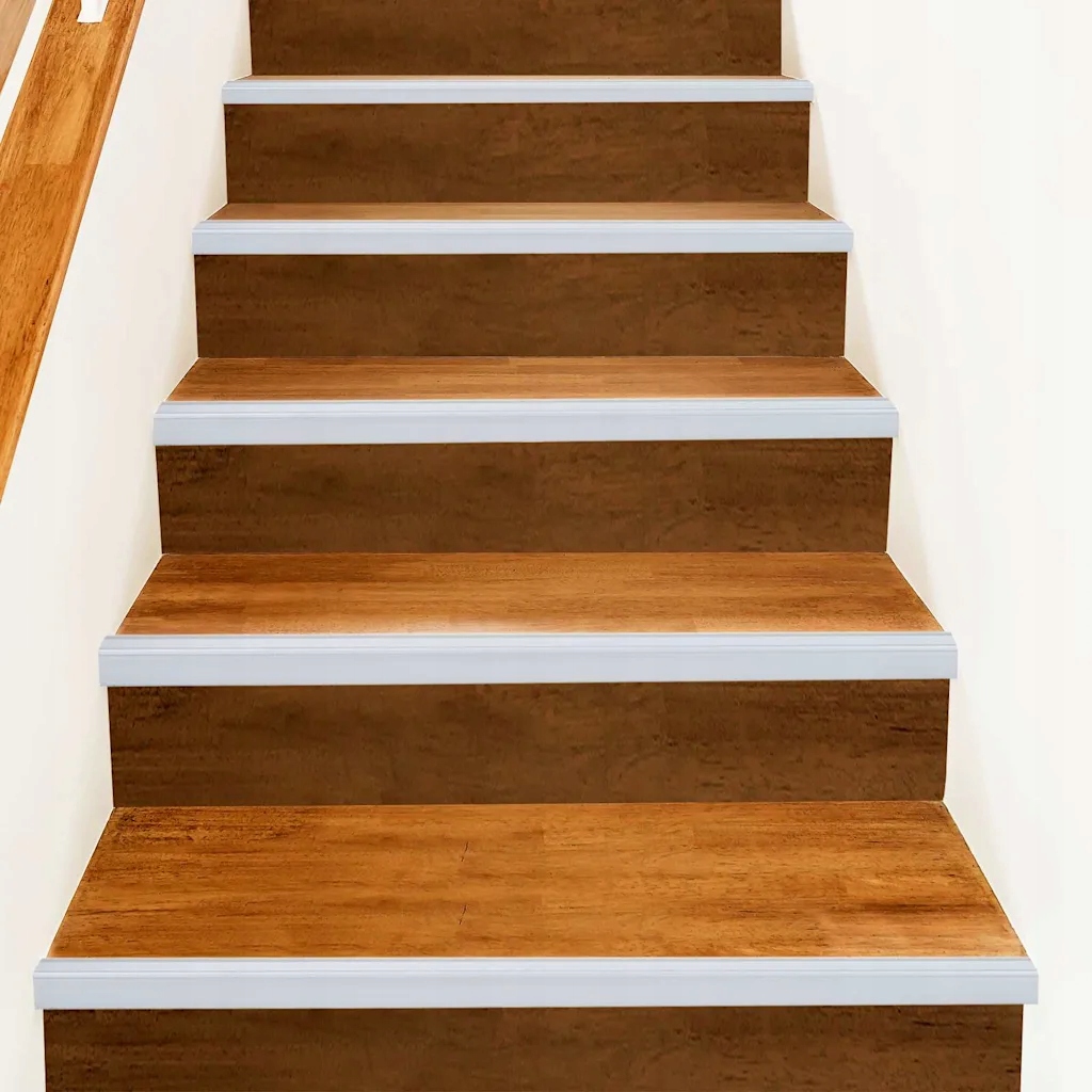 vidaXL Schodové hrany 30 pcs Stříbrná 67 cm Hliník