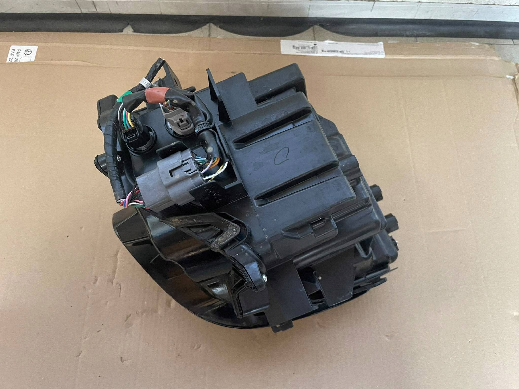Reflektor front side right Mazda CX-60 KR9R51030 "NR Z"