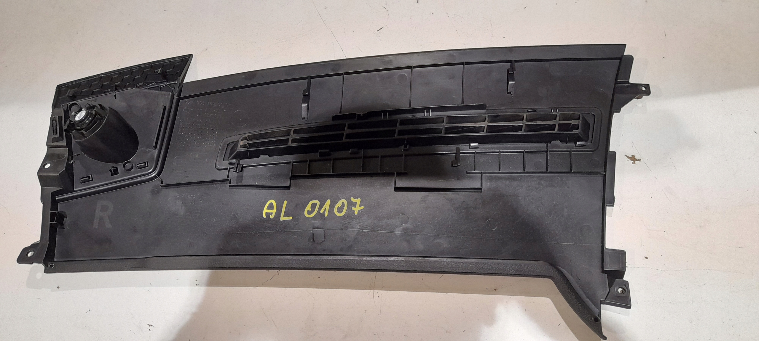 SPRINTER 906 CRAFTER 9066890107 Blende Abdeckung KOSNOLI