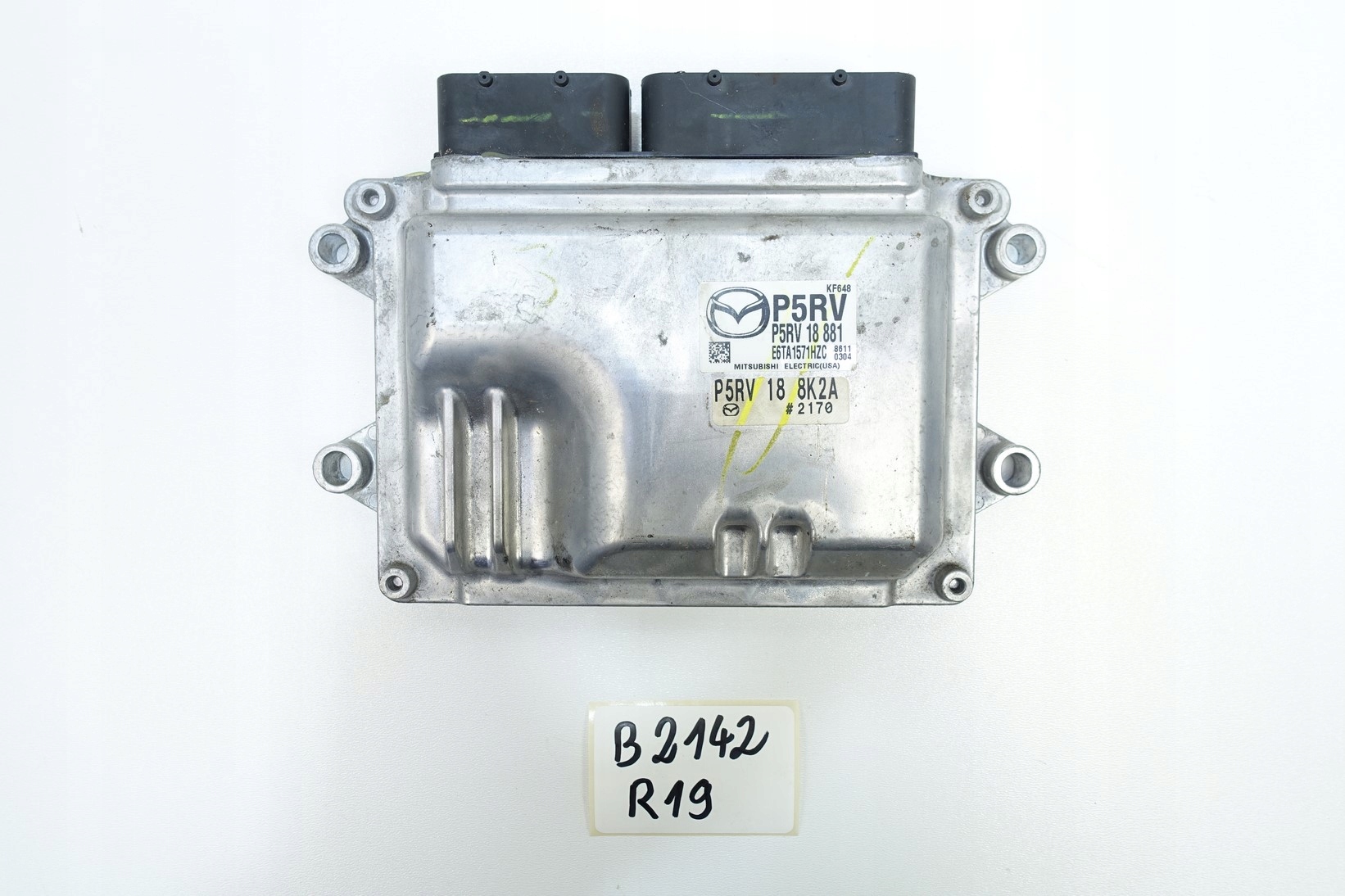 computer control unit of the engine MAZDA II P5RV18881