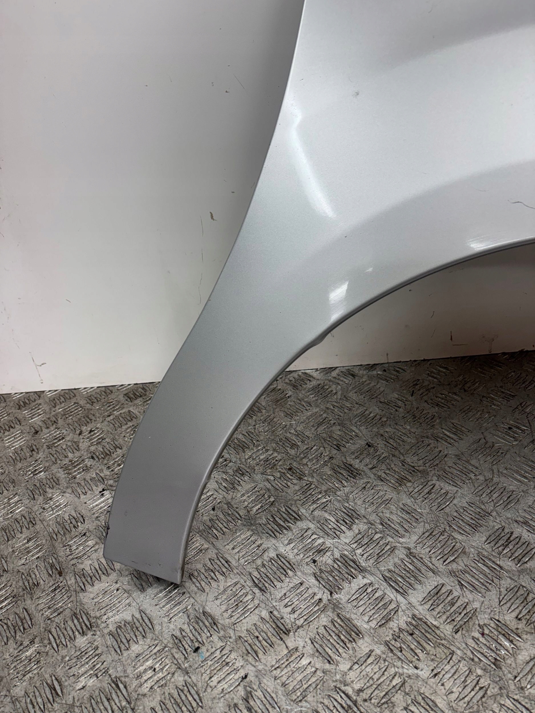 fender front front right CITROEN C3 II DS3 09