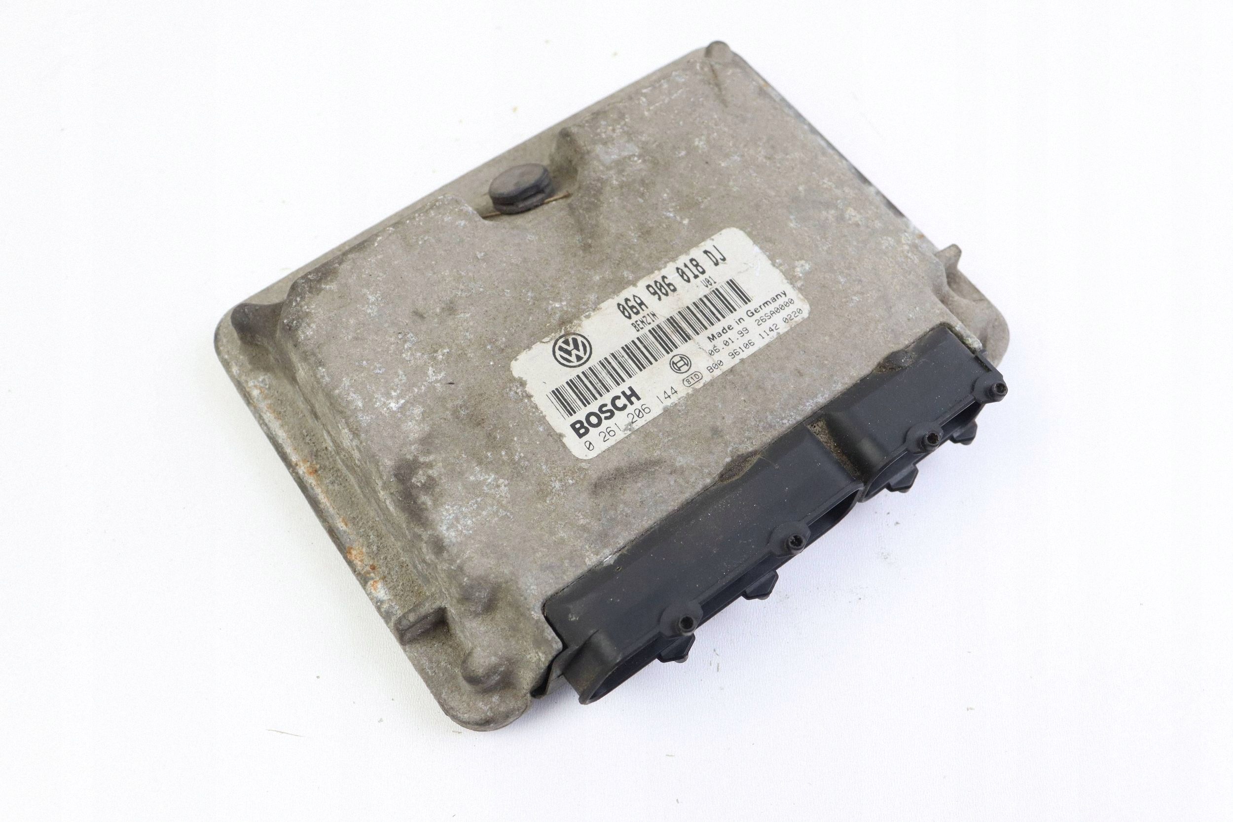 SKODA OCTAVIA e modulo computer Motore 1.8B 06A906018DJ 0261206144