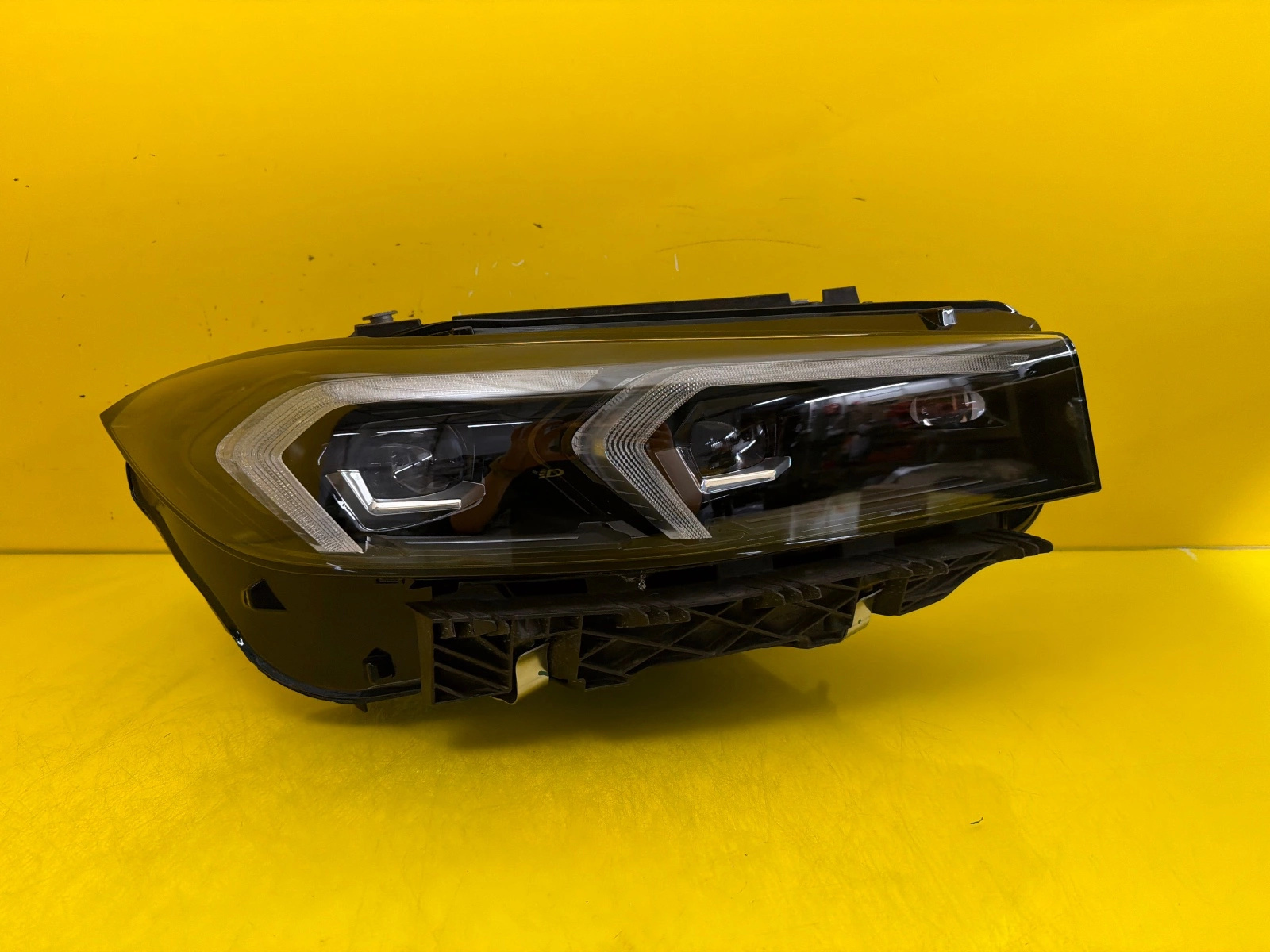 light right BMW 3 G20 G21 Lift Full Led 7885066 Shadow Line