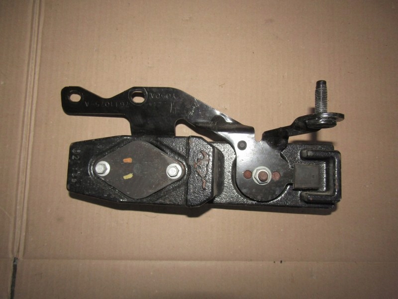 FR3B-76110745 - FORD MUSTANG GT КАБРИОЛЕТ ДЕМПФЕР ВИБРАЦИИ КРЫШИ