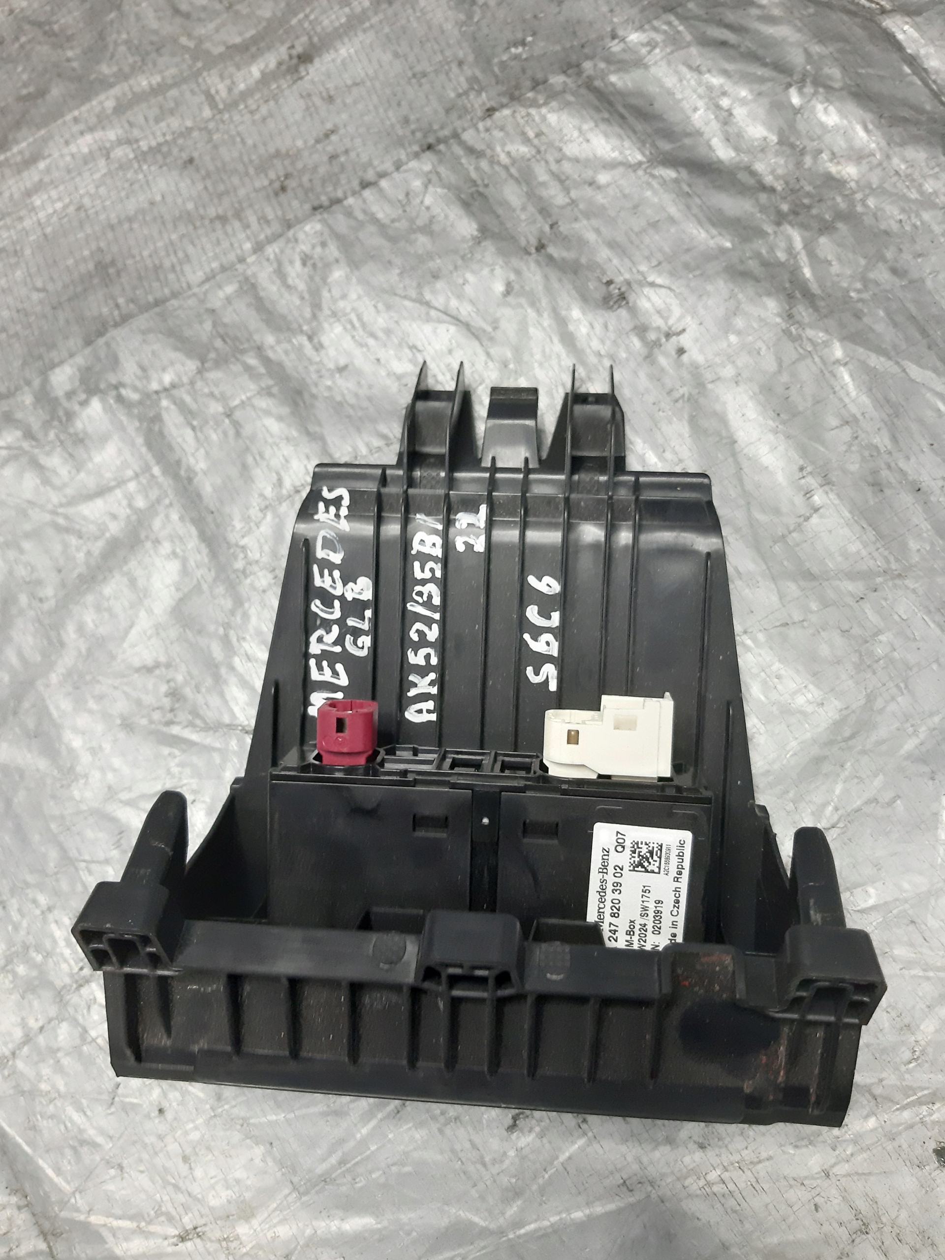 adapter PORT WEJSCIE USB TYPU C MERCEDES GLB X247