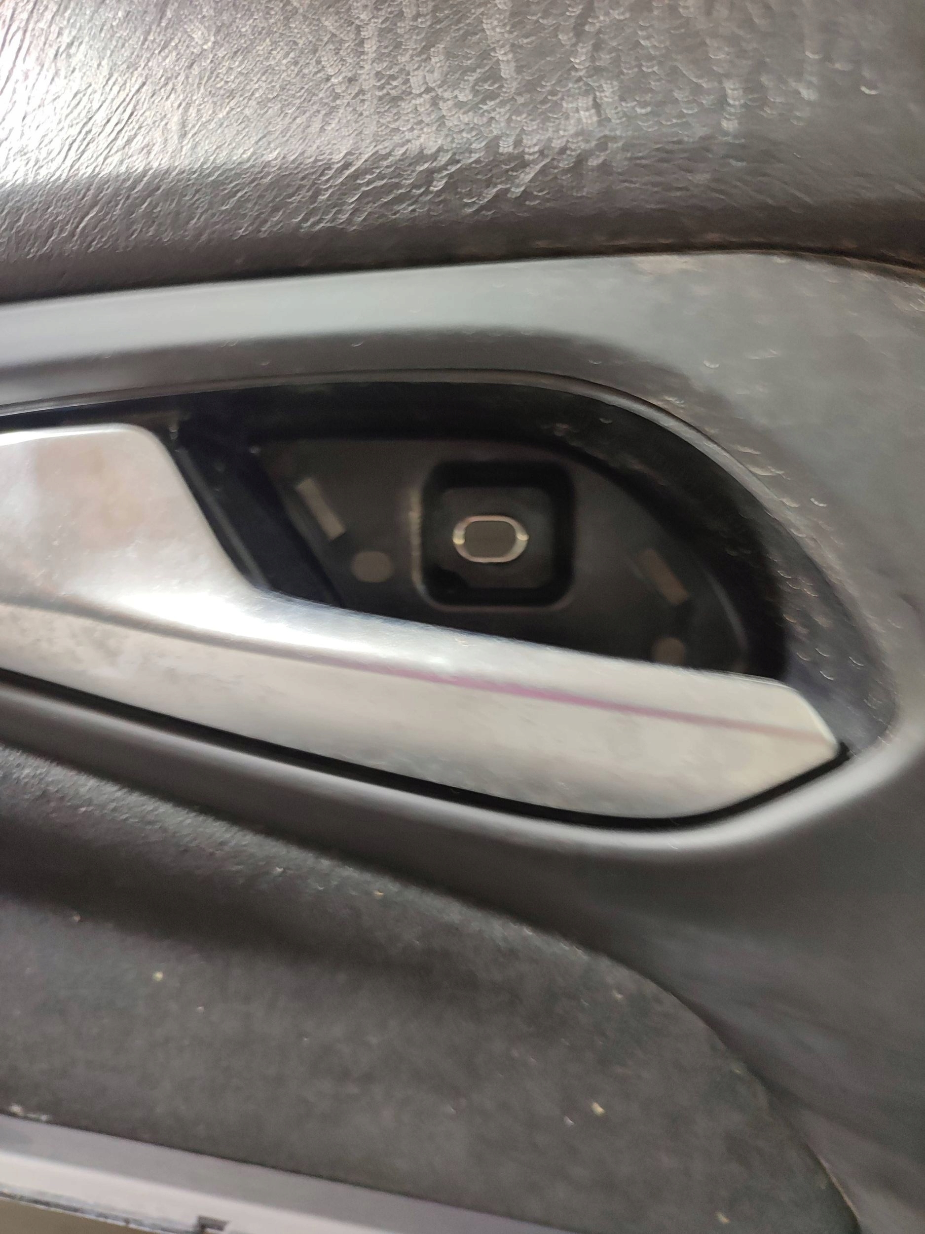 Fiat Tipo 2018 front side left side / side door przednich