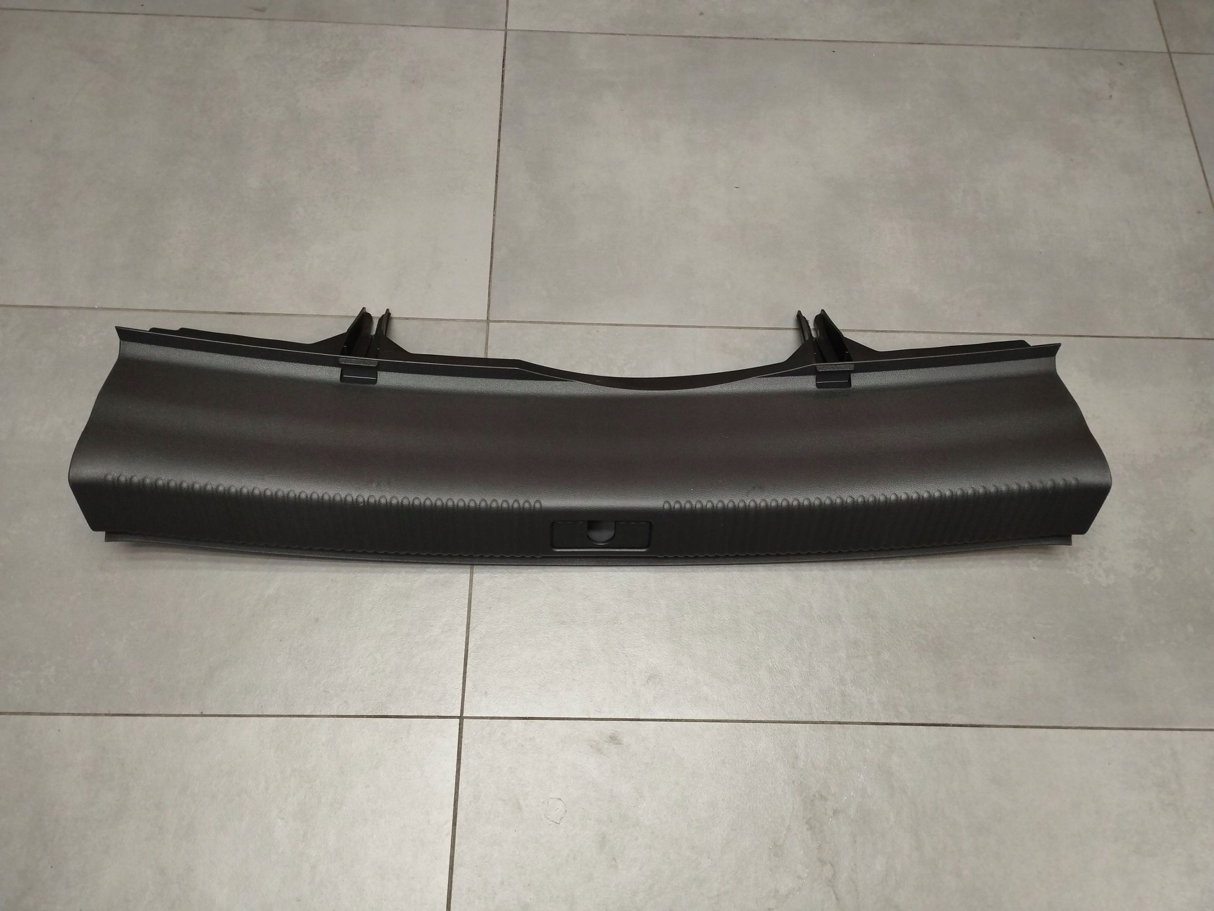 Audi A5 Sportback 8TA cap of the threshold boot 8T8864483