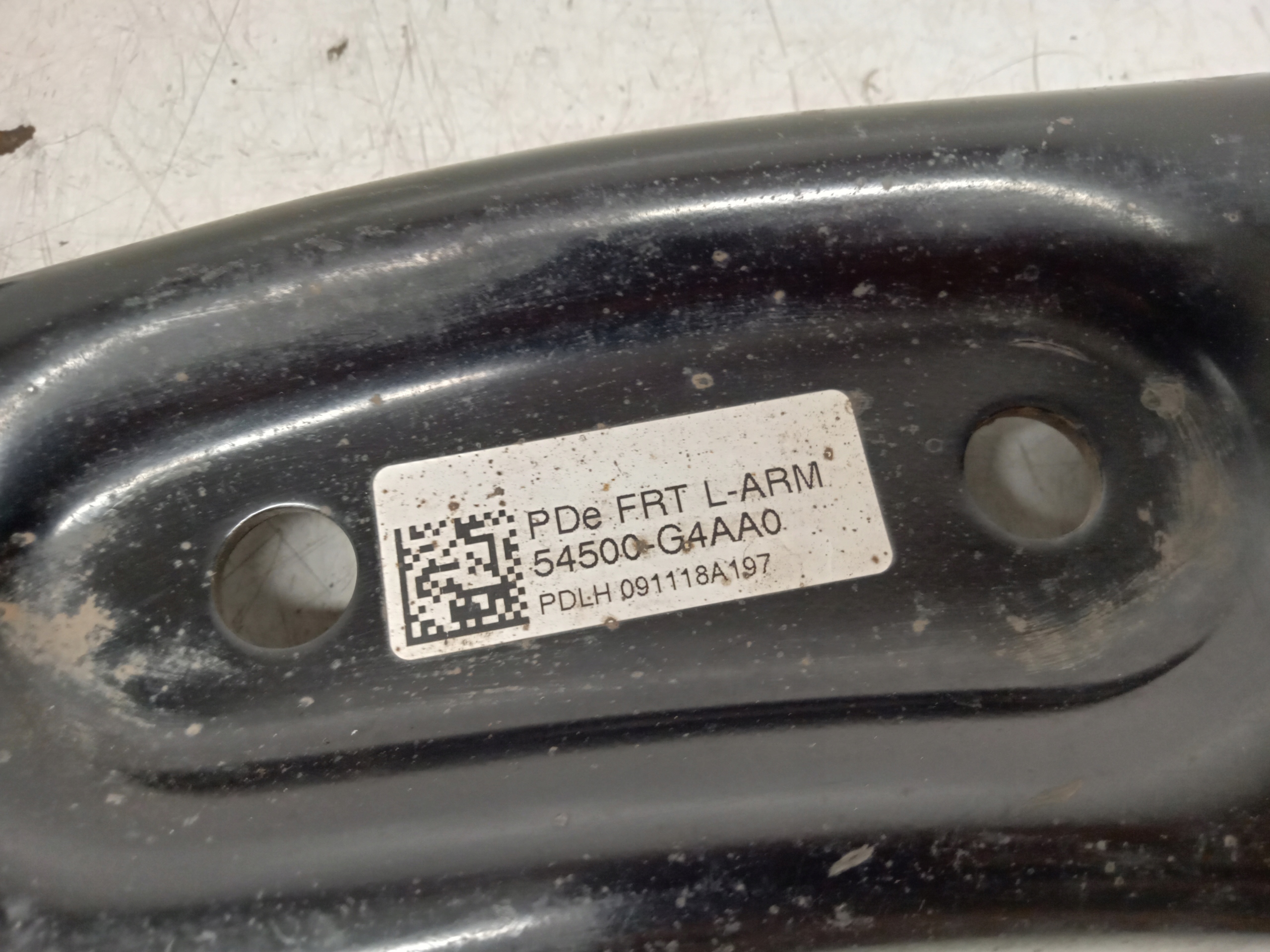 HYUNDAI I30 III CEED III arm right front 54501-G4AA0 2017