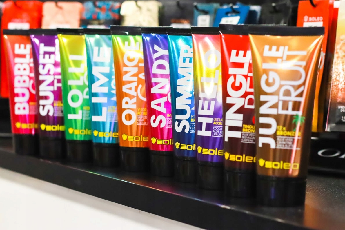 SOLEO BUBBLE GUM BRONZER Z PRZYSPIESZACZEM 150 ml Pojemność 150 ml