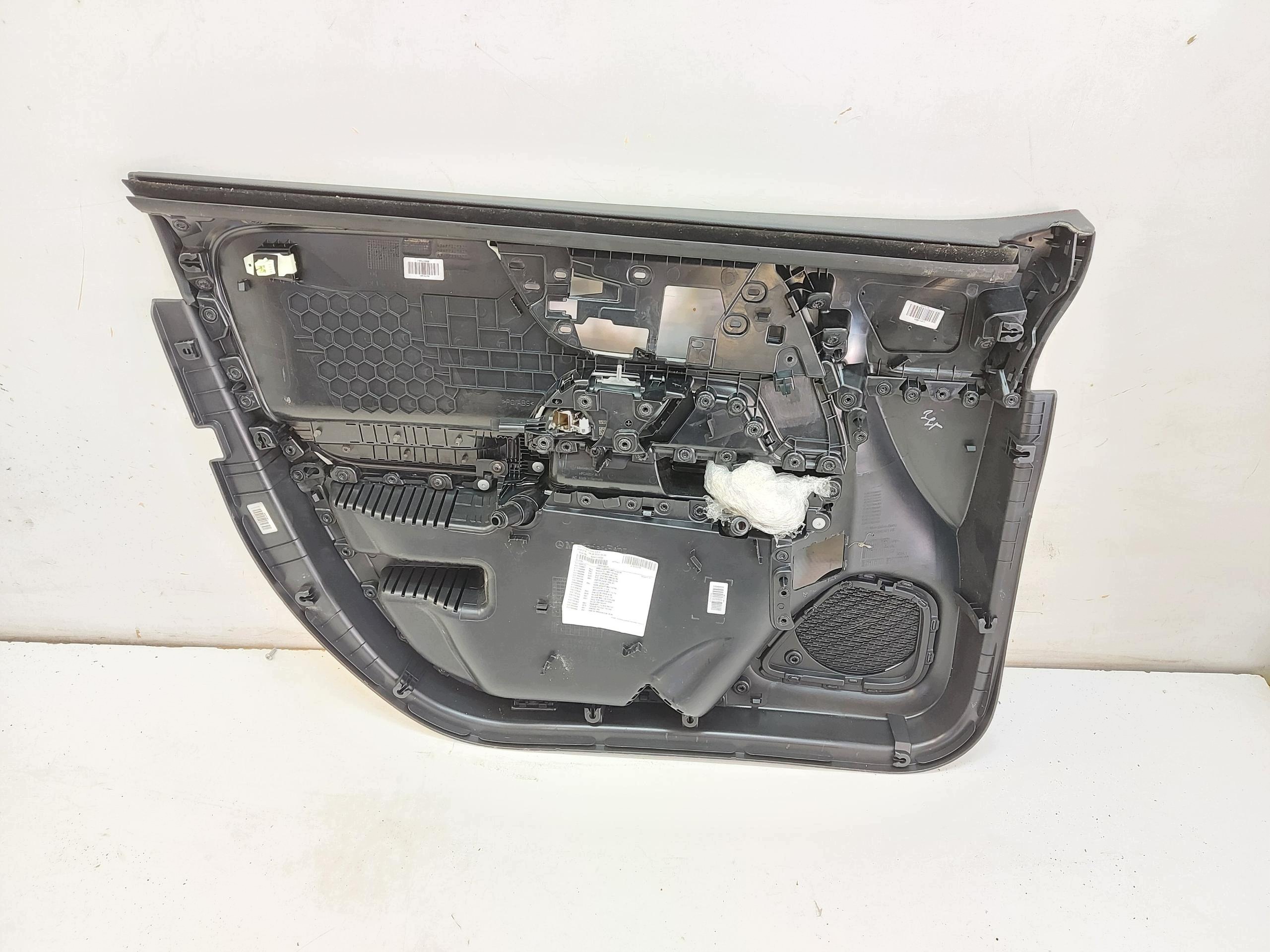 Mercedes GLA 250e LIFT H247 upholstery side door front right RHD UK