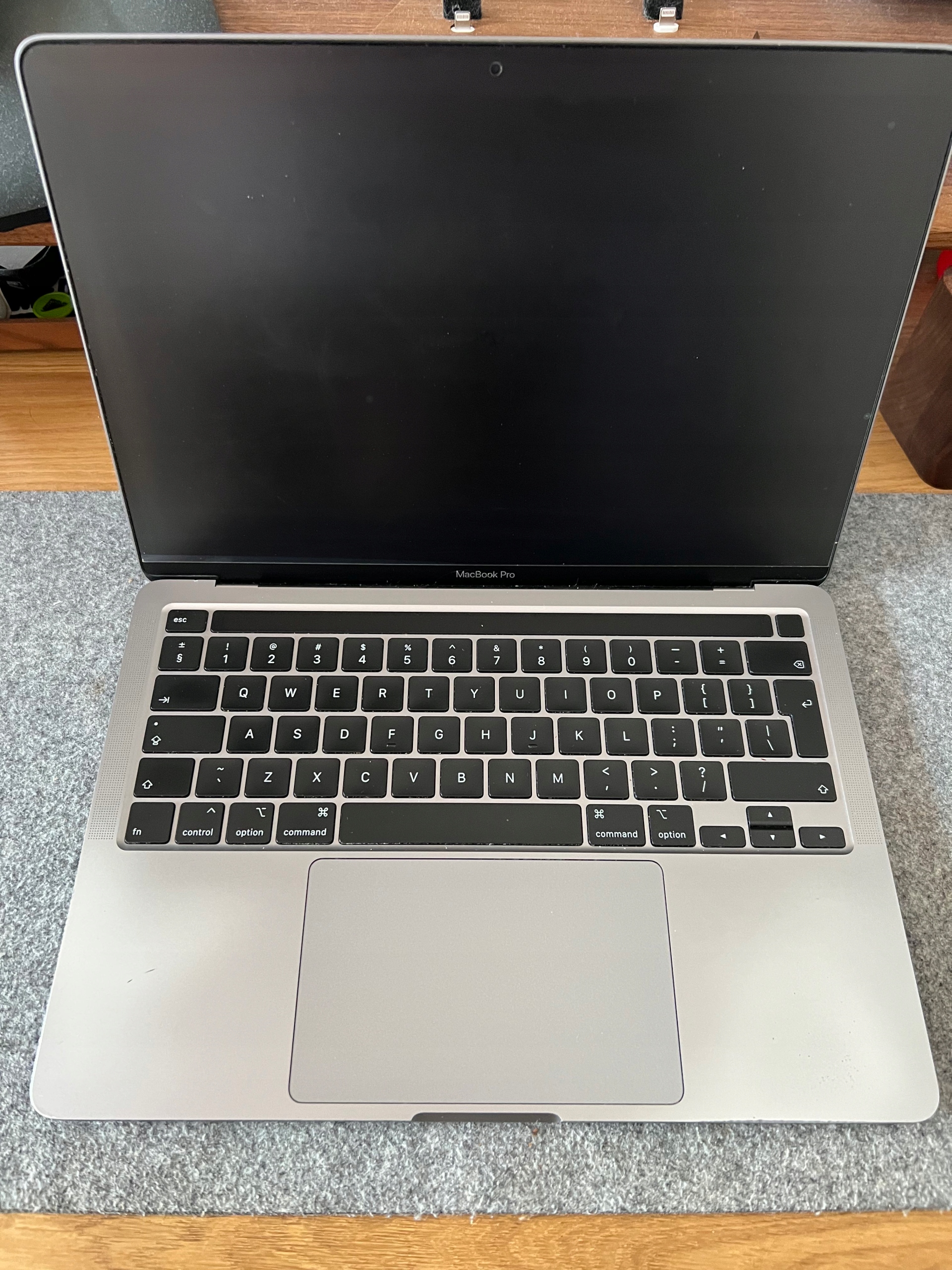 Macbook Pro 2020 I5 - Niska cena na Allegro