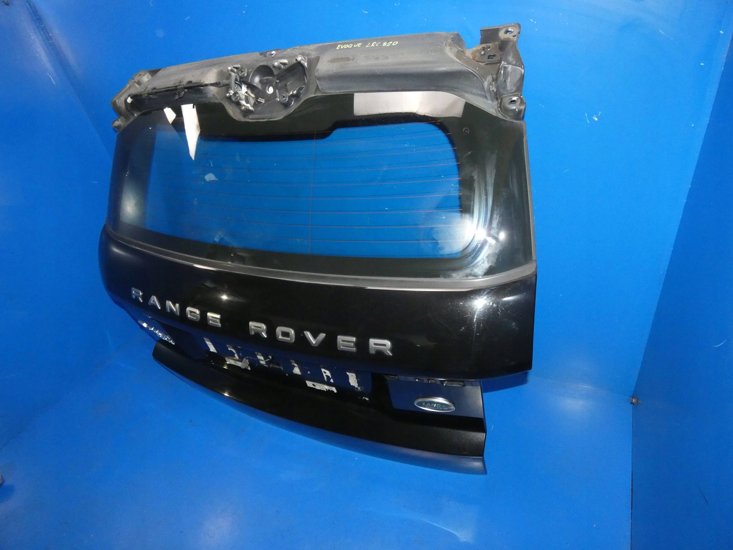 RANGE ROVER EVOQUE and L538 trunk door boot rear part rear window