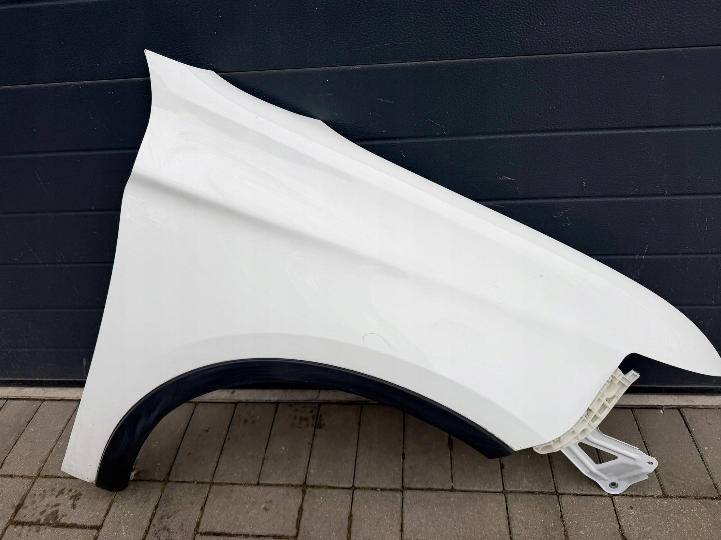 MItsubishi Outlander 17- Lift fender right front front
